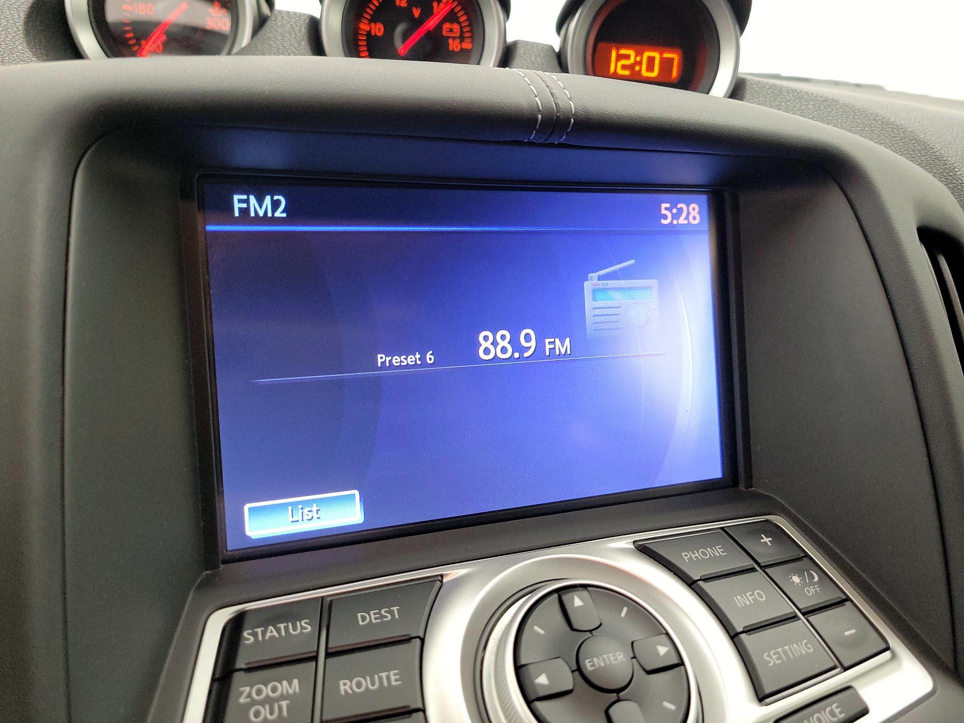 Thumbnail: 2014 Nissan Z - 16