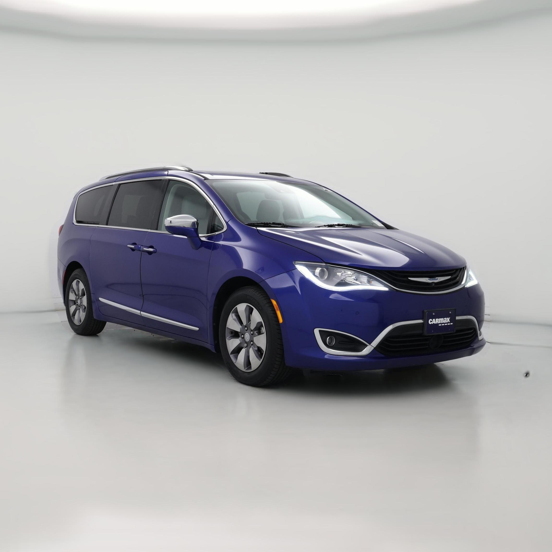Thumbnail: 2019 Chrysler Pacifica - 1