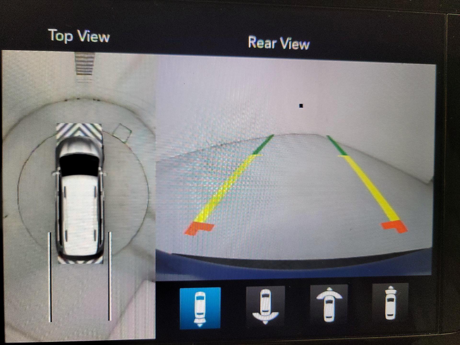 Thumbnail: 2019 Chrysler Pacifica - 15