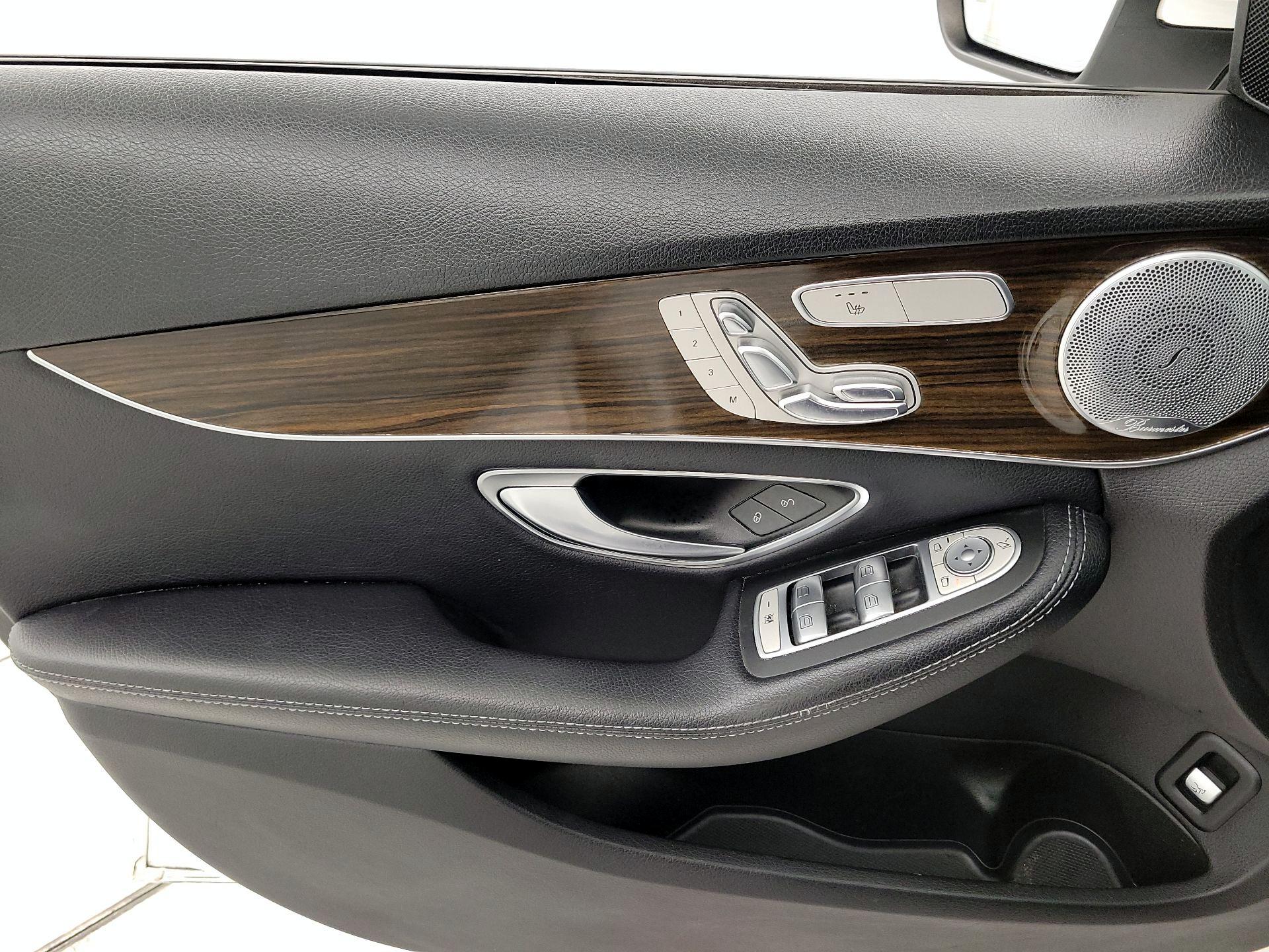 Thumbnail: 2019 Mercedes-Benz C-Class - 12