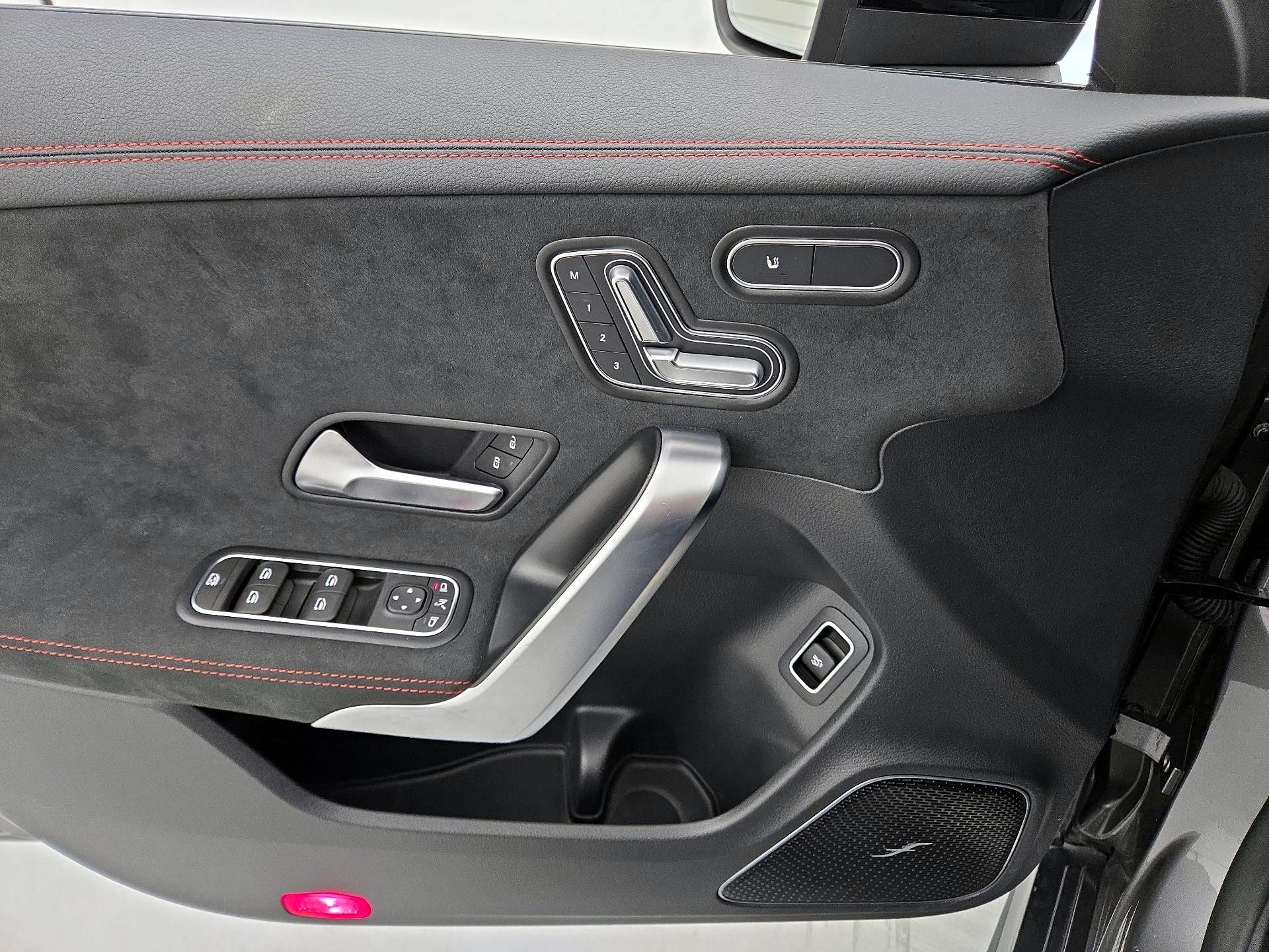 Thumbnail: 2025 Mercedes-Benz CLA - 12