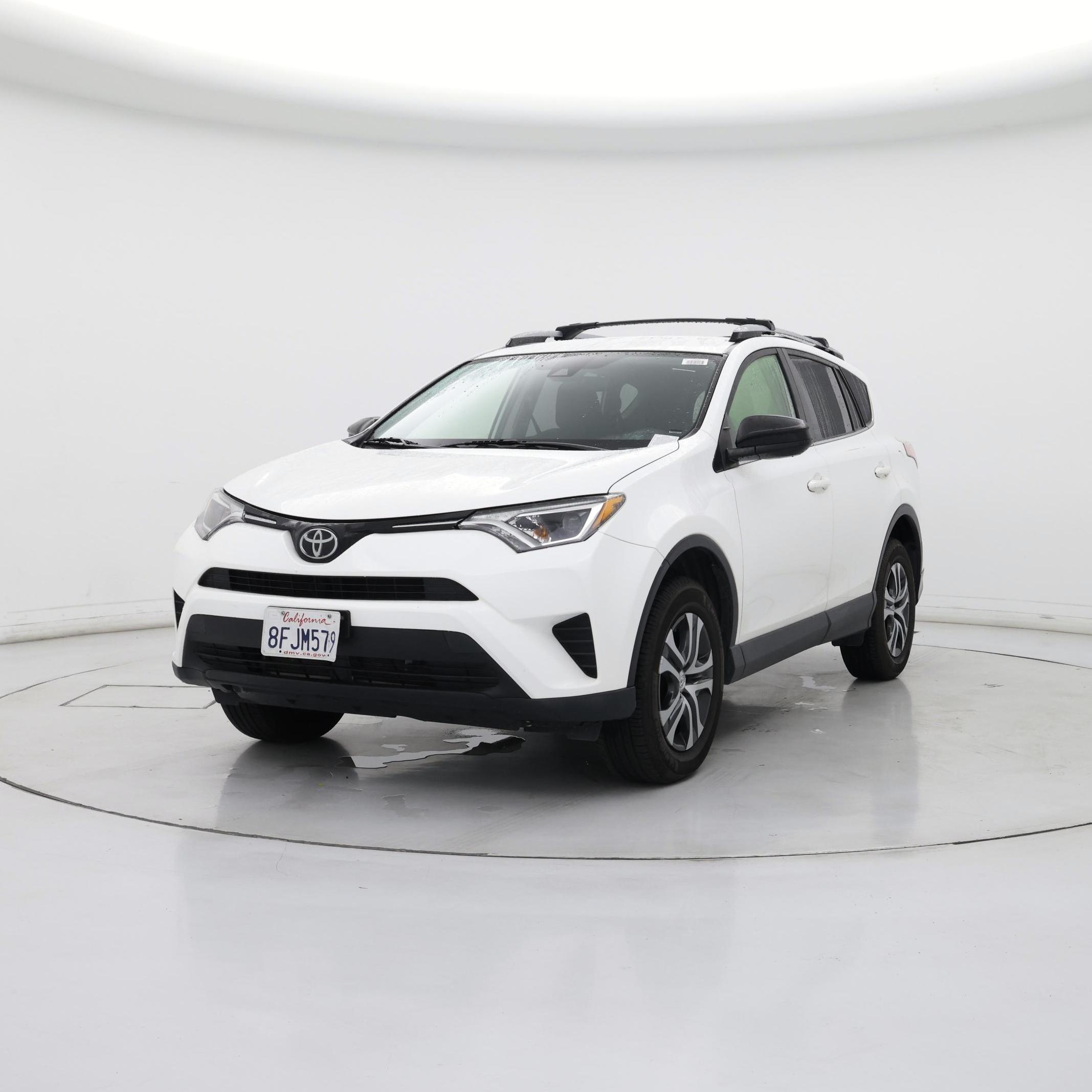 Thumbnail: 2018 Toyota RAV4 - 4