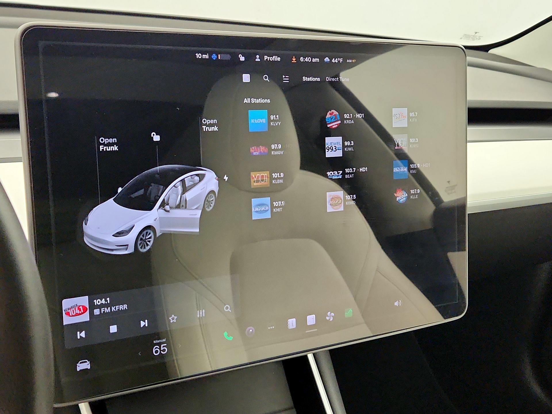 Thumbnail: 2020 Tesla Model 3 - 15