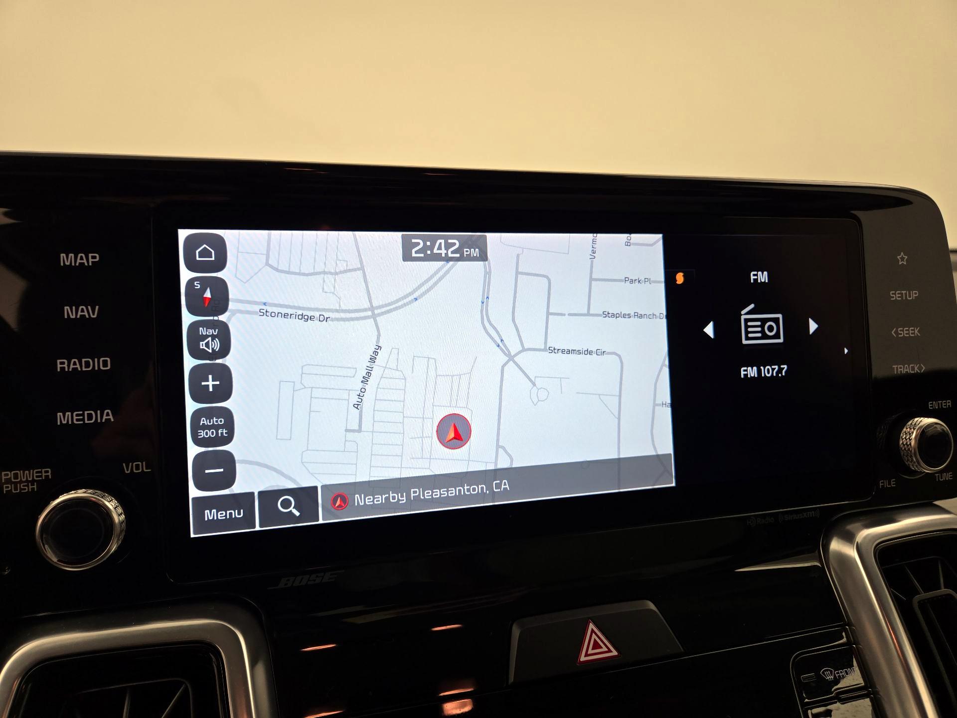 Thumbnail: 2023 Kia Sorento - 14