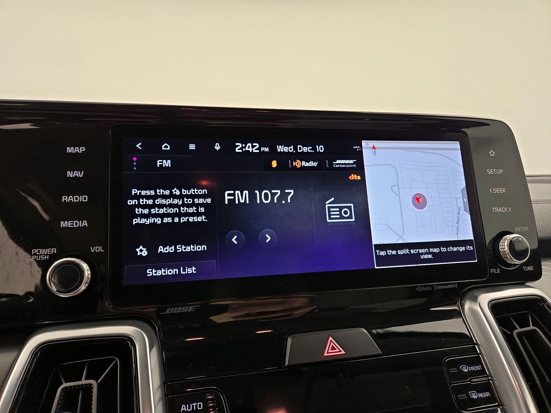 Thumbnail: 2023 Kia Sorento - 16