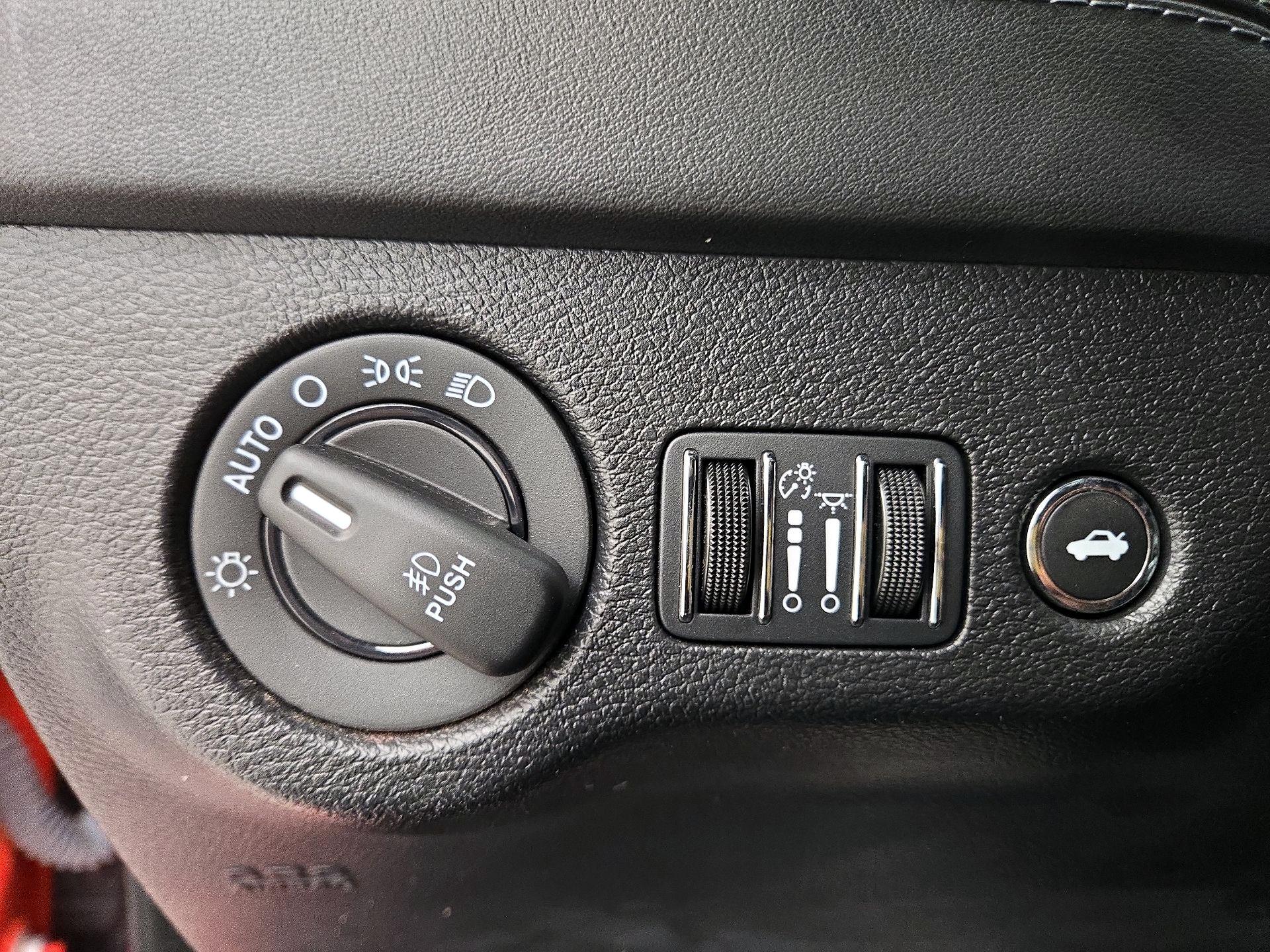 Thumbnail: 2022 Dodge Charger - 13