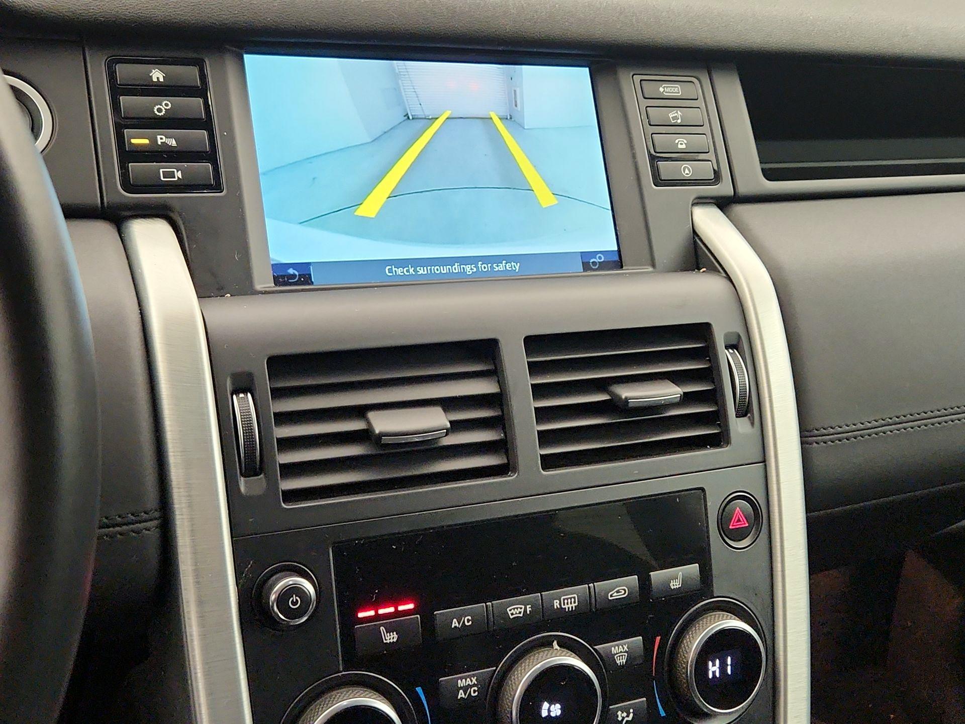 Thumbnail: 2018 Land Rover Discovery Sport - 15