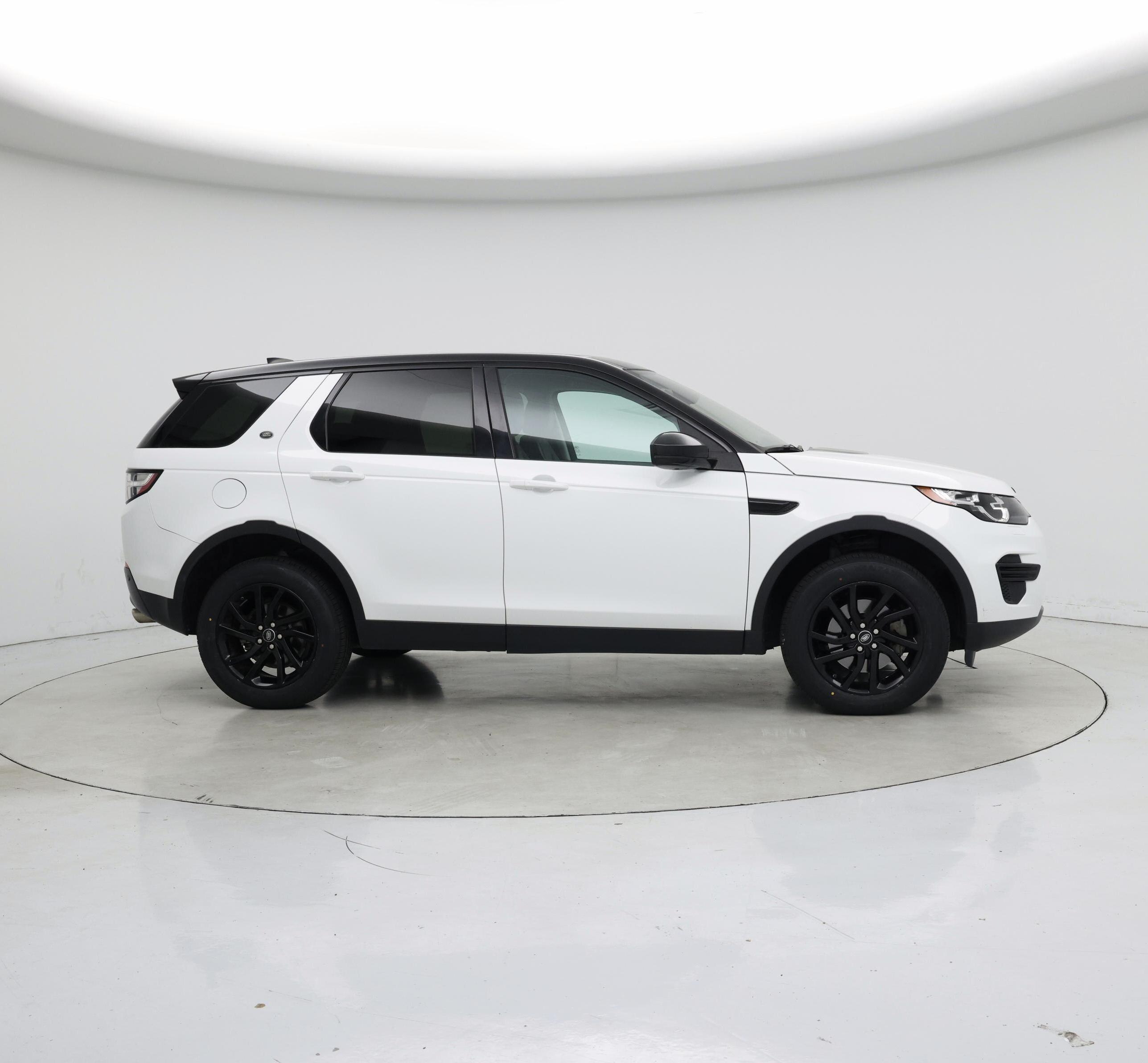 Thumbnail: 2018 Land Rover Discovery Sport - 7