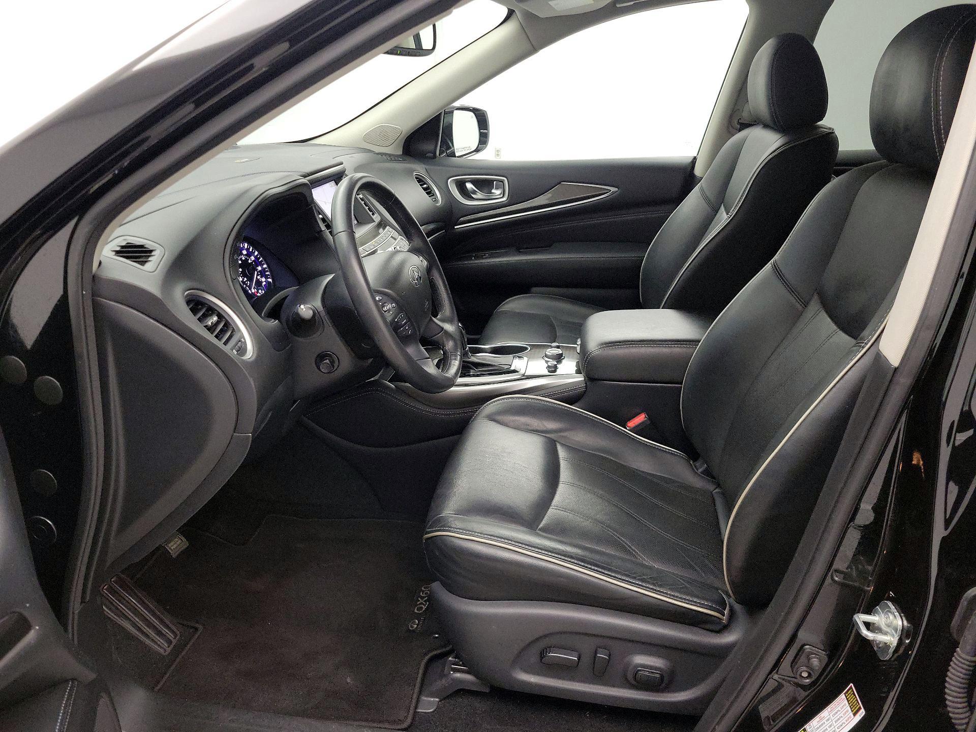 Thumbnail: 2020 INFINITI QX60 - 11