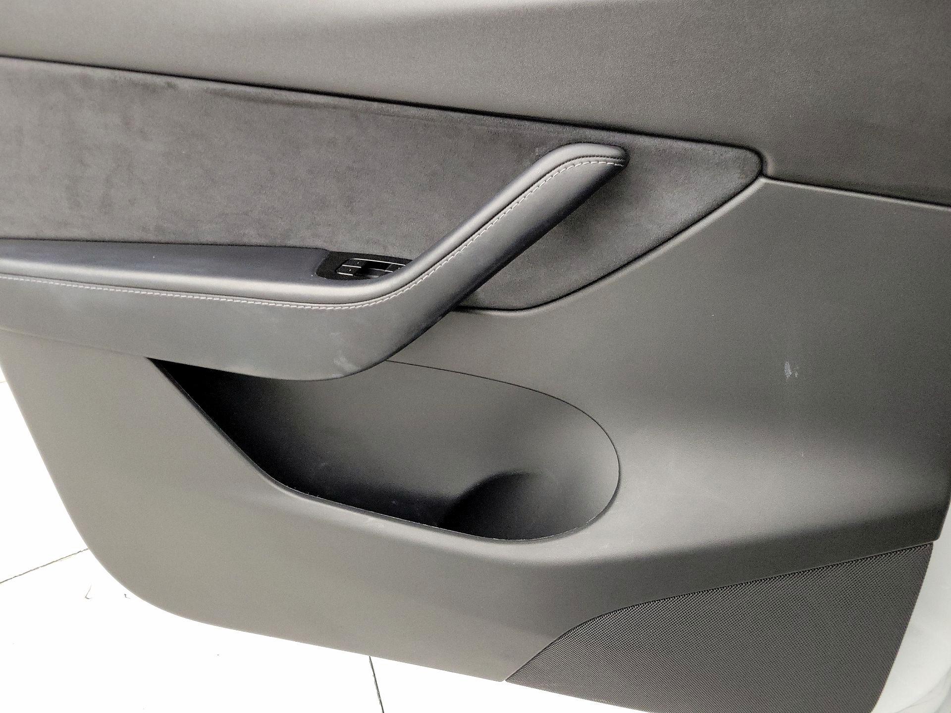 Thumbnail: 2021 Tesla Model Y - 12