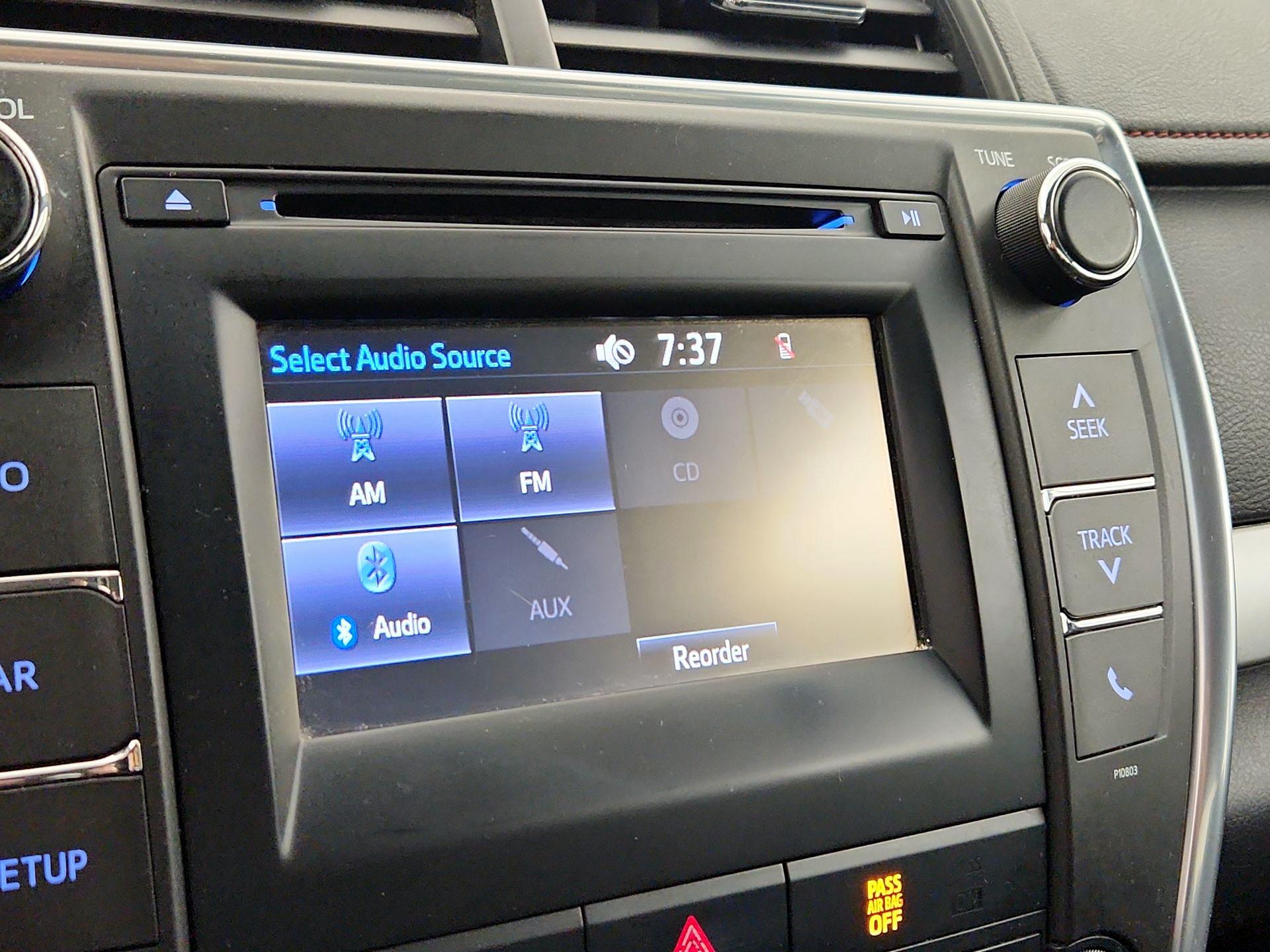 Thumbnail: 2015 Toyota Camry - 15