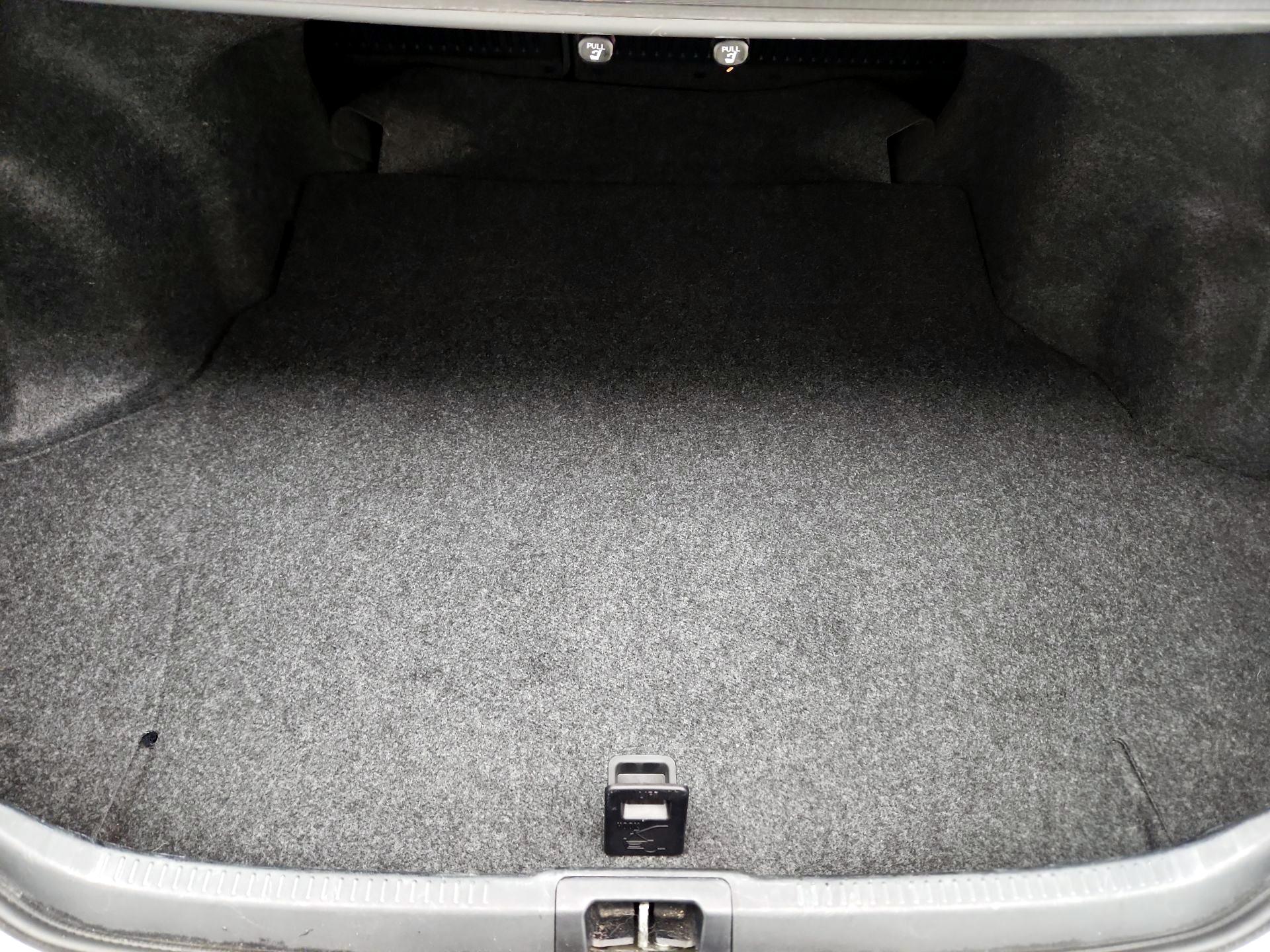 Thumbnail: 2015 Toyota Camry - 19