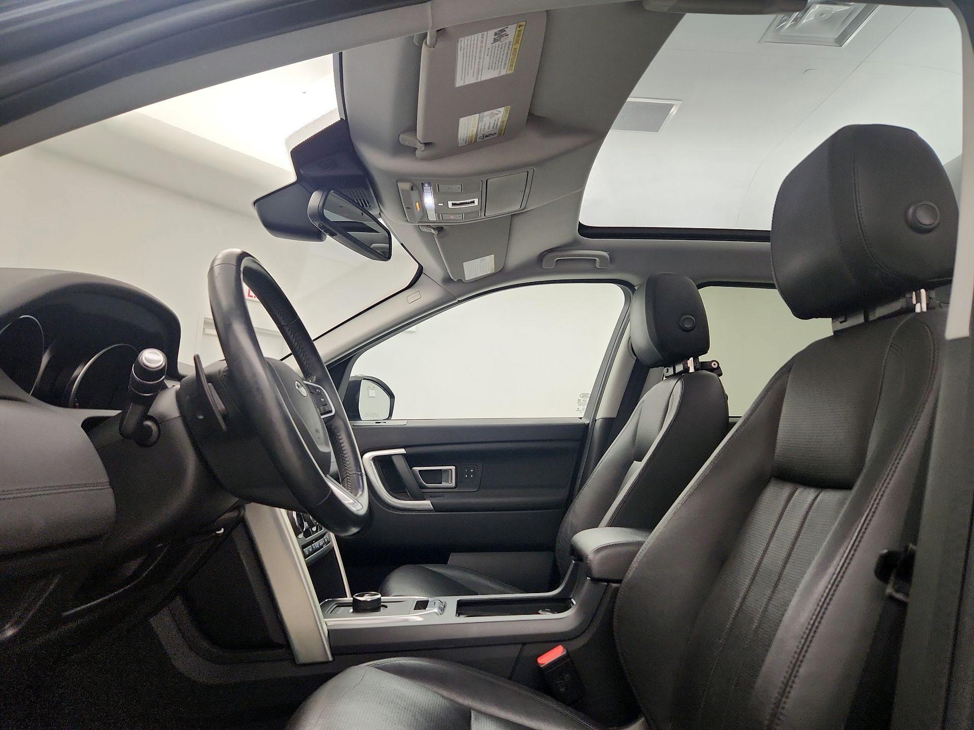 Thumbnail: 2019 Land Rover Discovery Sport - 19