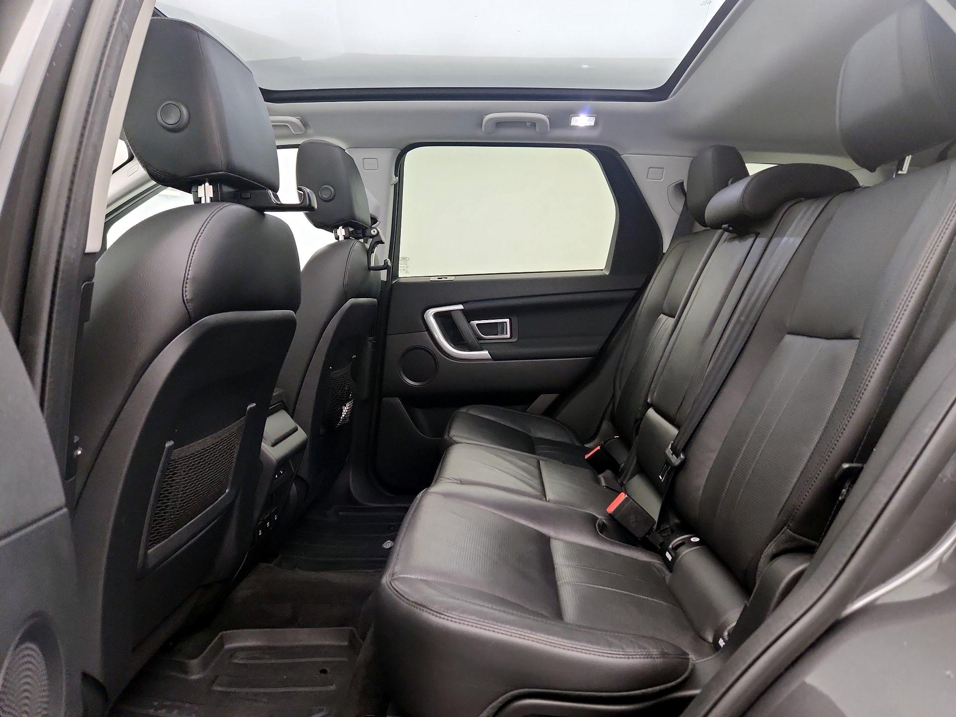 Thumbnail: 2019 Land Rover Discovery Sport - 20