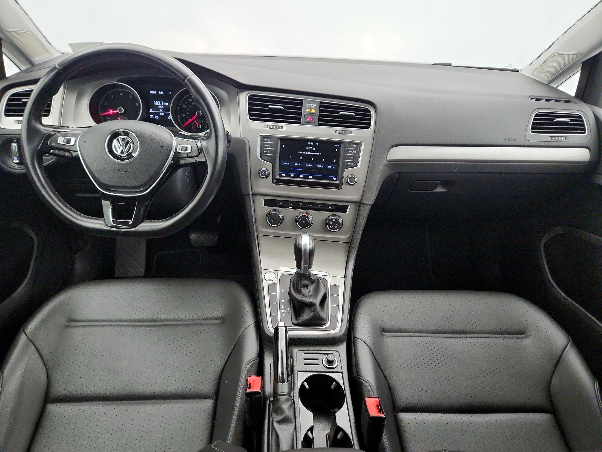 Thumbnail: 2017 Volkswagen Golf - 9