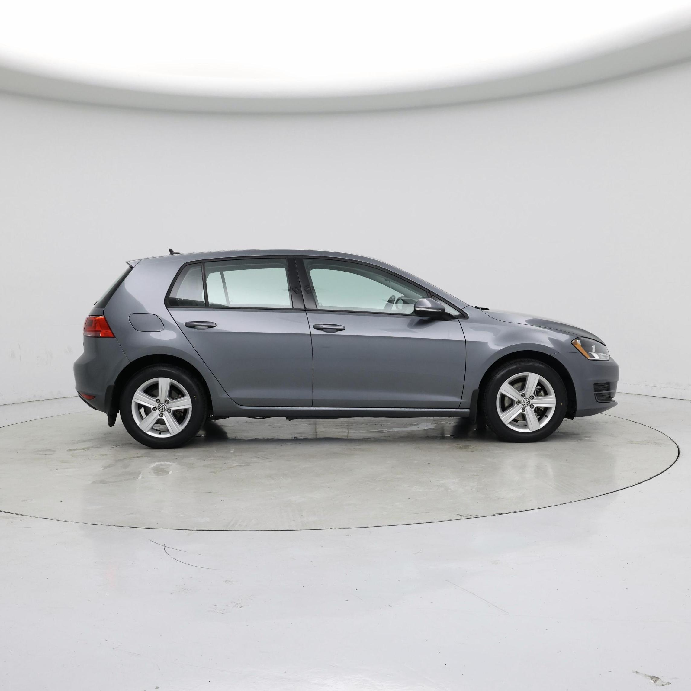 Thumbnail: 2017 Volkswagen Golf - 7