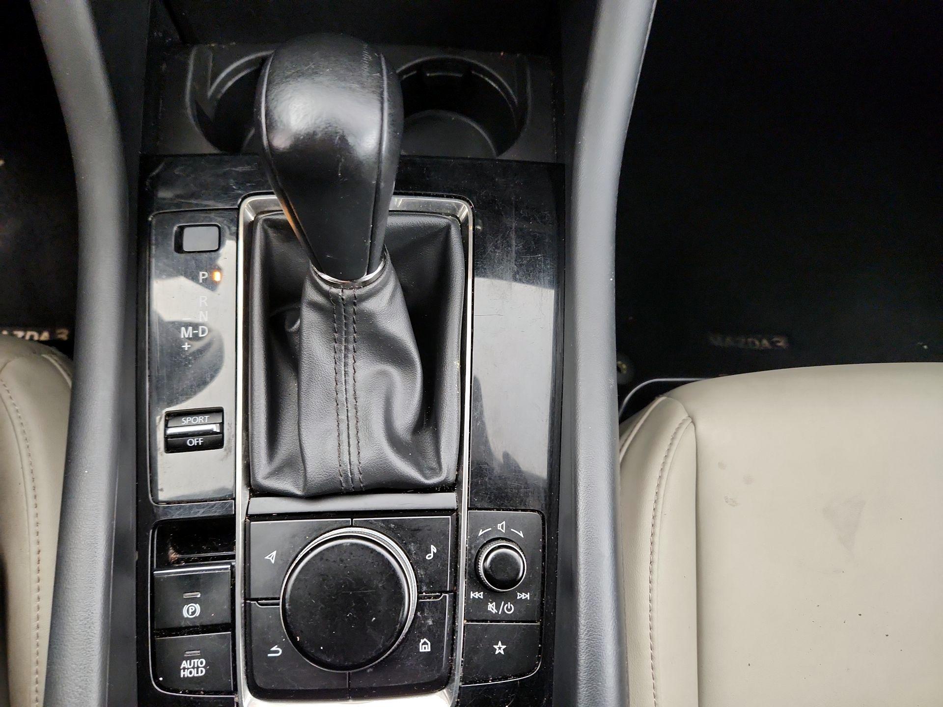 Thumbnail: 2019 Mazda Mazda3 - 17