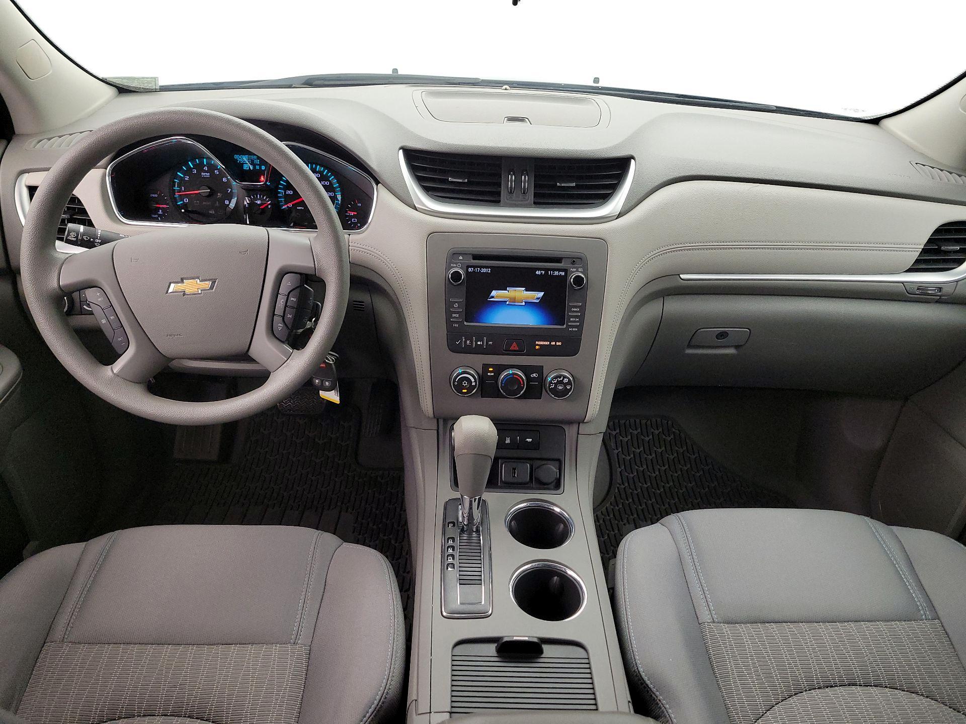 Thumbnail: 2015 Chevrolet Traverse - 9