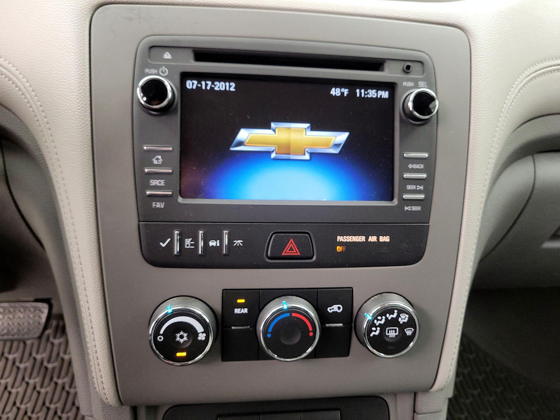 Thumbnail: 2015 Chevrolet Traverse - 15