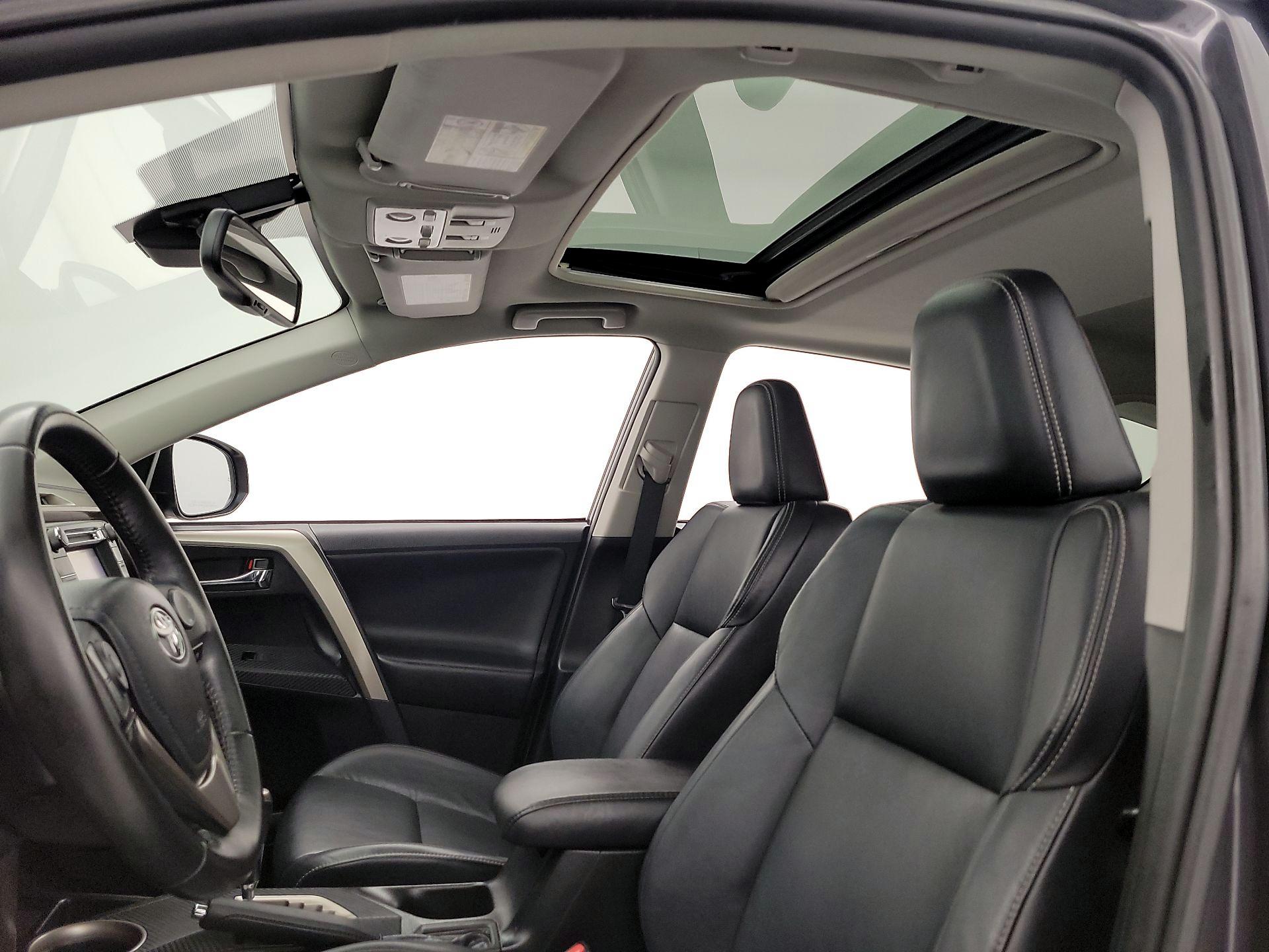 Thumbnail: 2014 Toyota RAV4 - 19