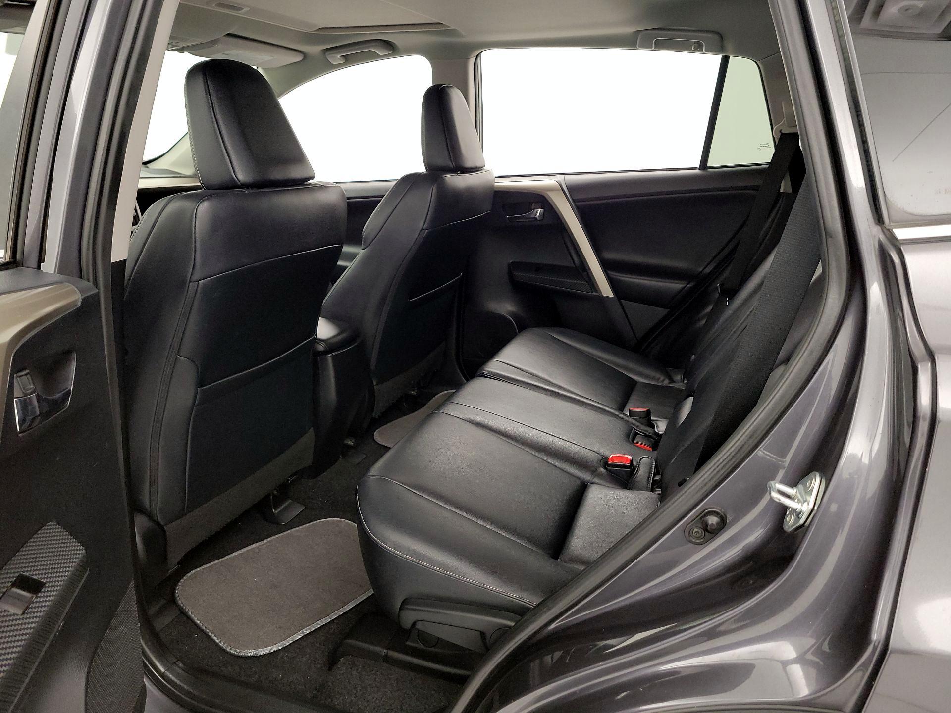 Thumbnail: 2014 Toyota RAV4 - 20