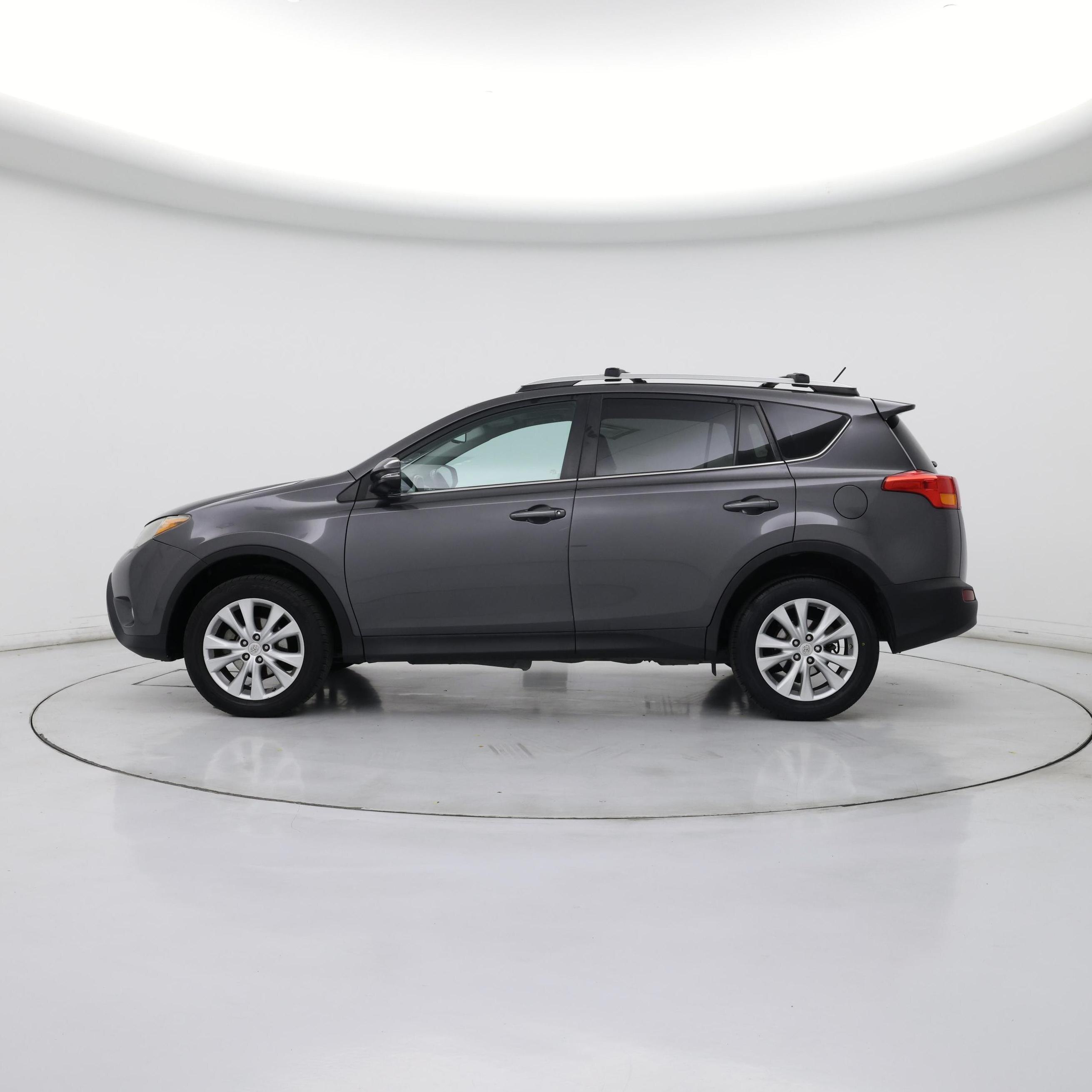 Thumbnail: 2014 Toyota RAV4 - 3