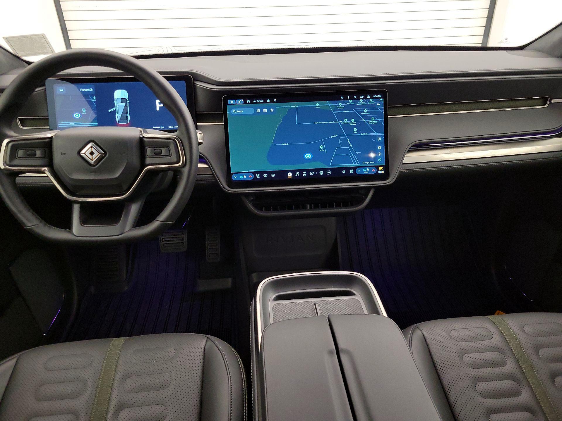 Thumbnail: 2025 Rivian R1S - 9