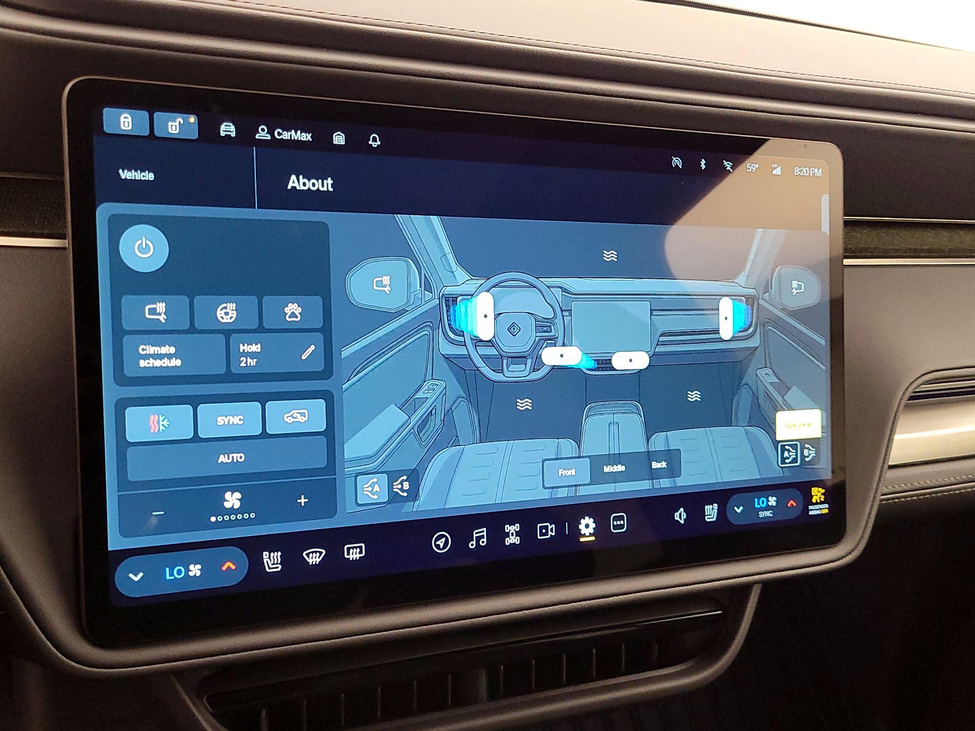 Thumbnail: 2025 Rivian R1S - 16