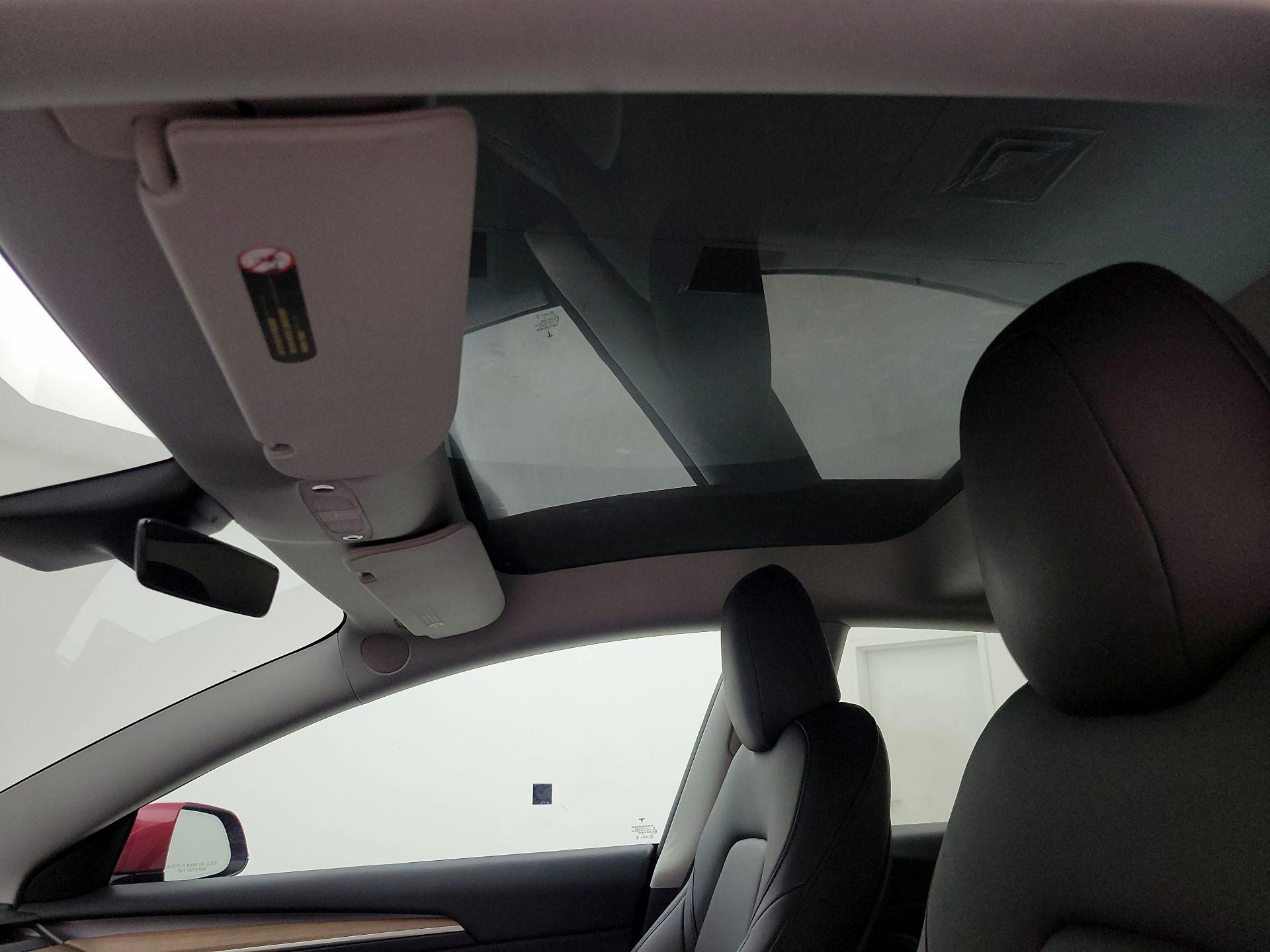 Thumbnail: 2021 Tesla Model 3 - 19