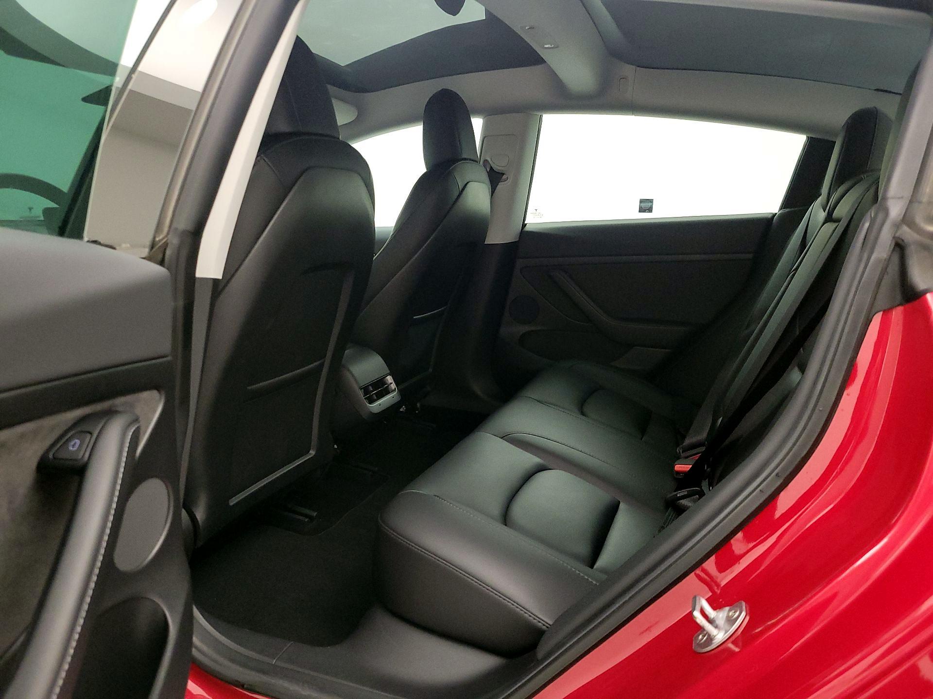 Thumbnail: 2021 Tesla Model 3 - 20