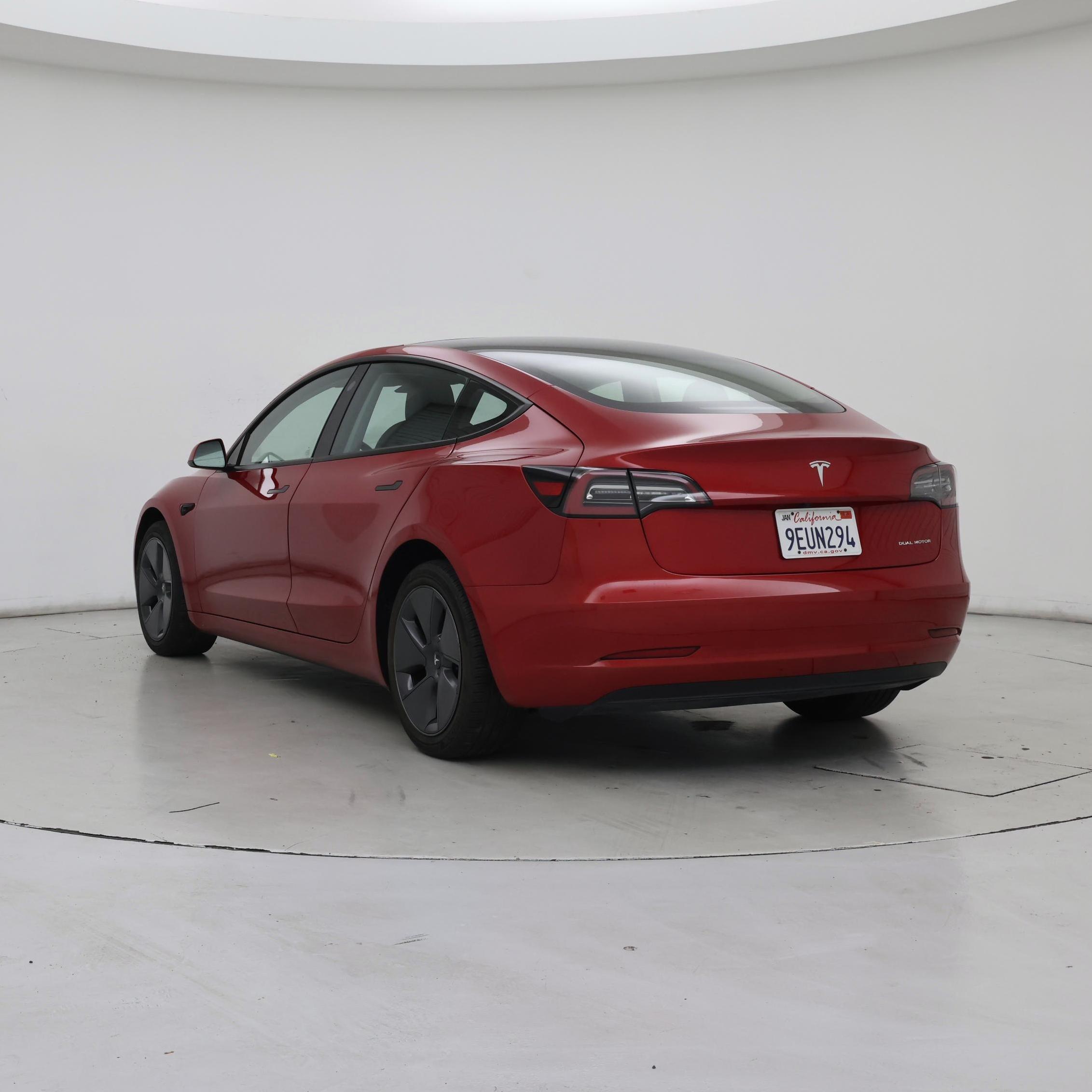 Thumbnail: 2023 Tesla Model 3 - 2