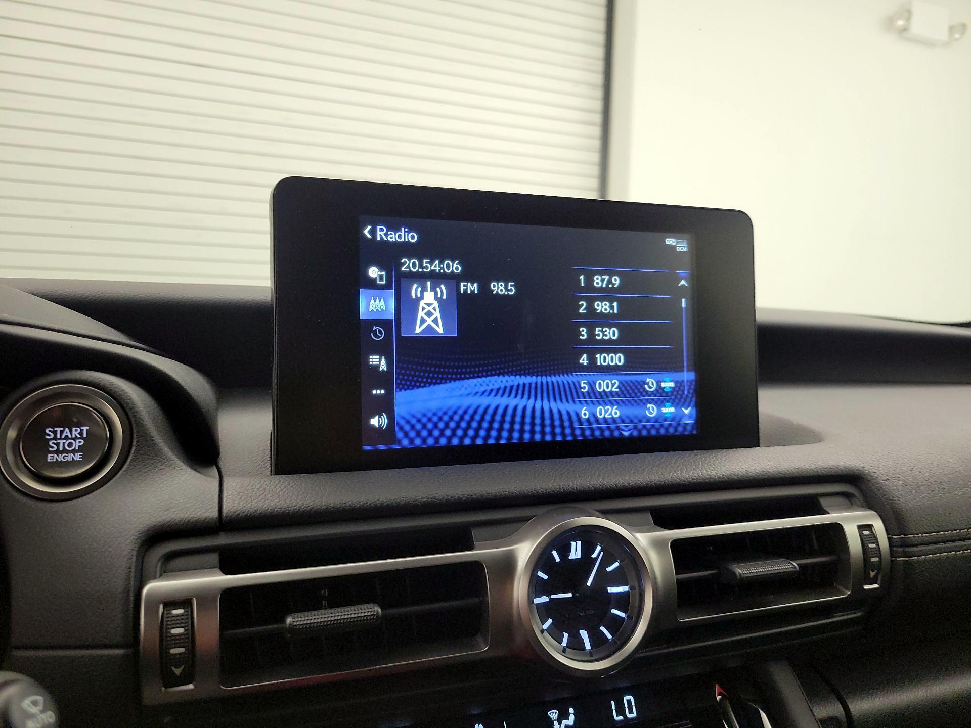 Thumbnail: 2022 Lexus IS - 15