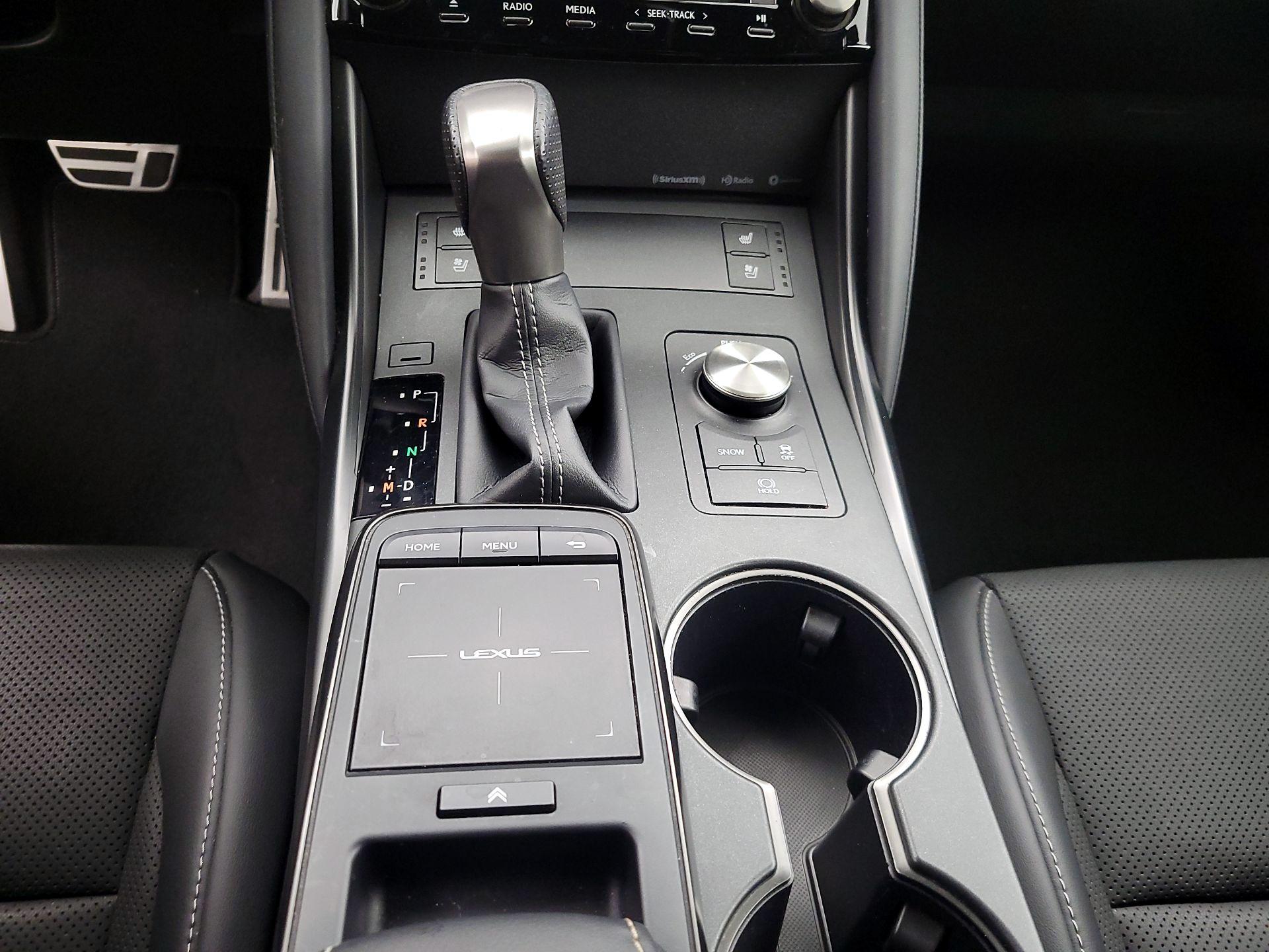 Thumbnail: 2022 Lexus IS - 17