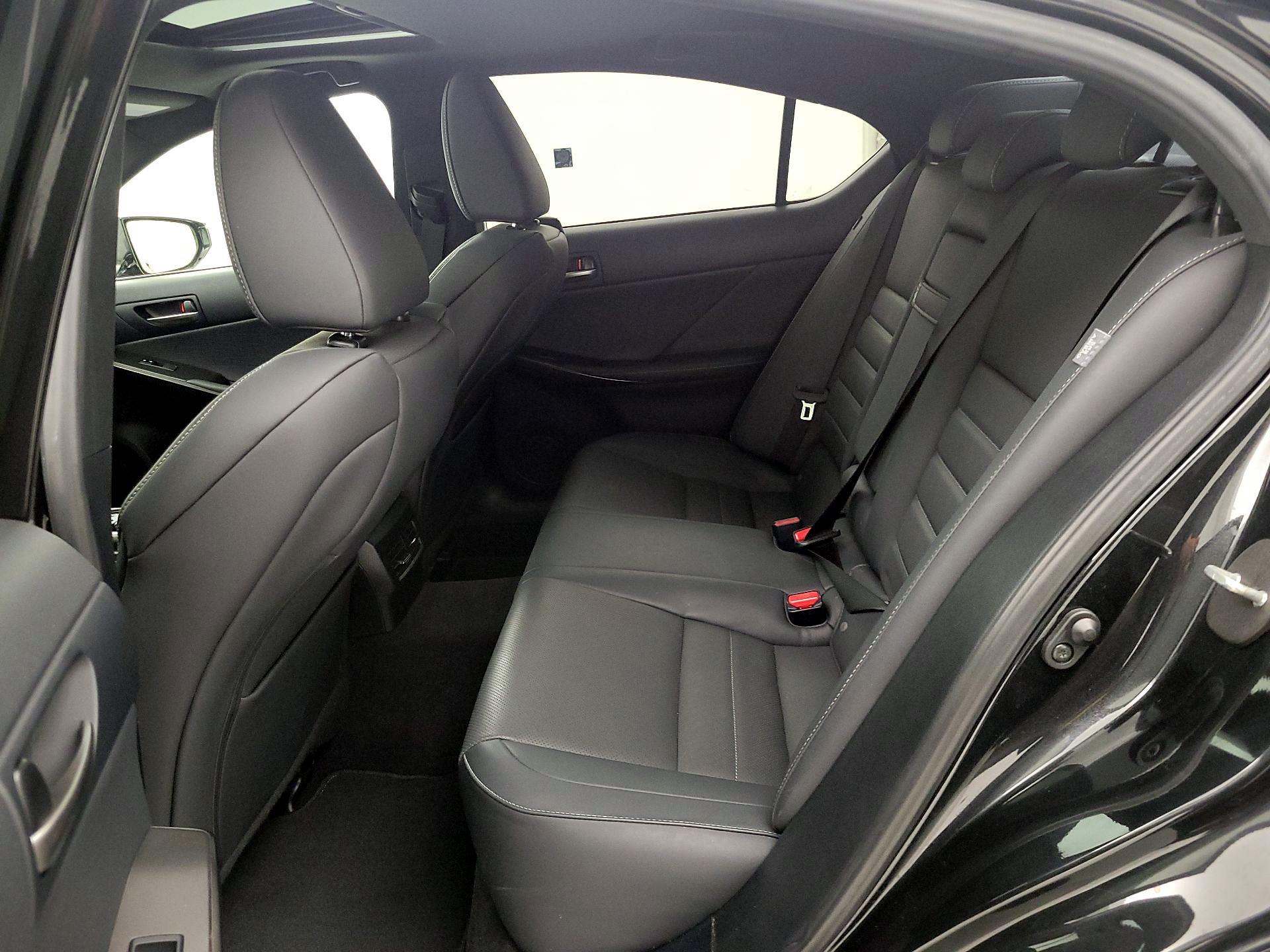 Thumbnail: 2022 Lexus IS - 20