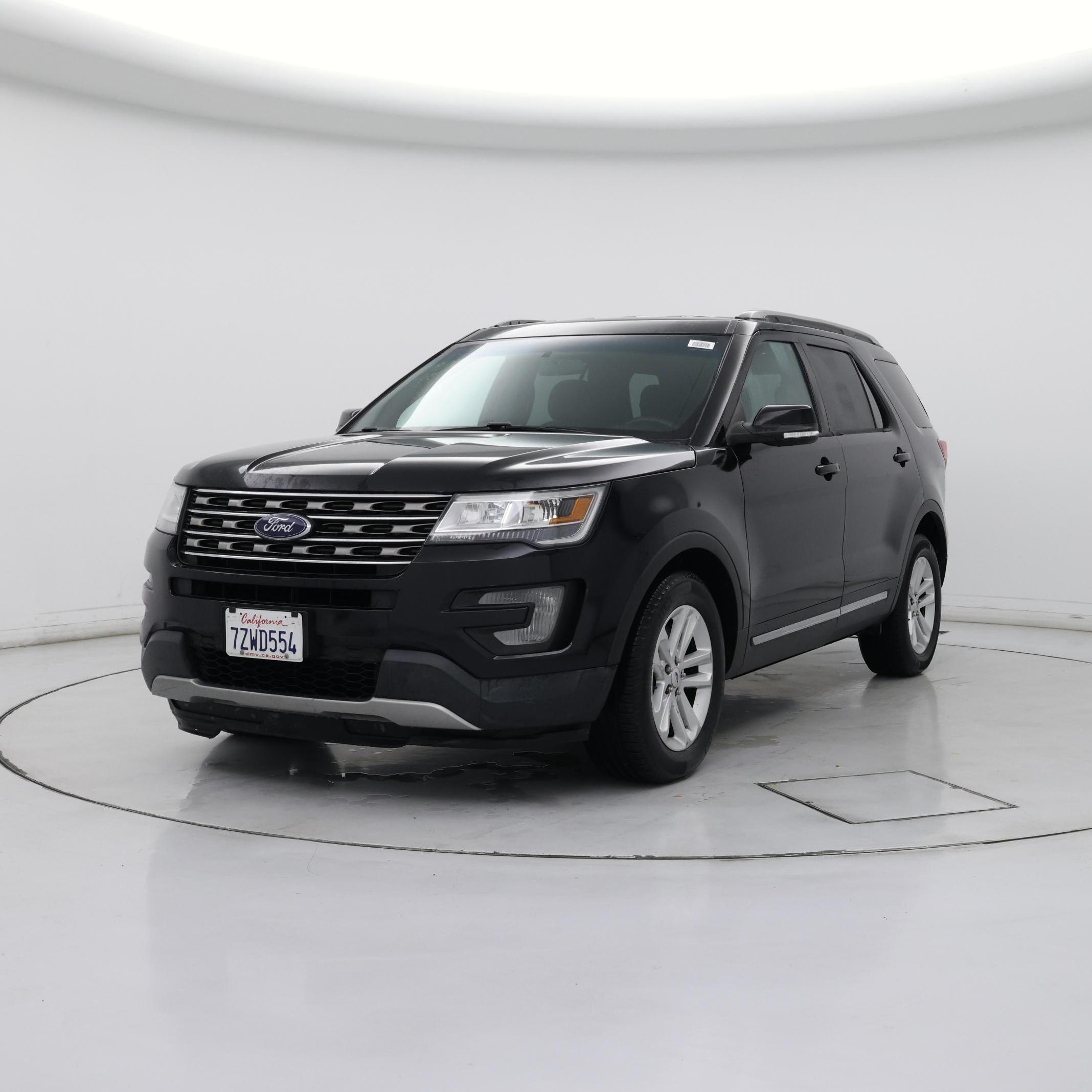 Thumbnail: 2017 Ford Explorer - 4