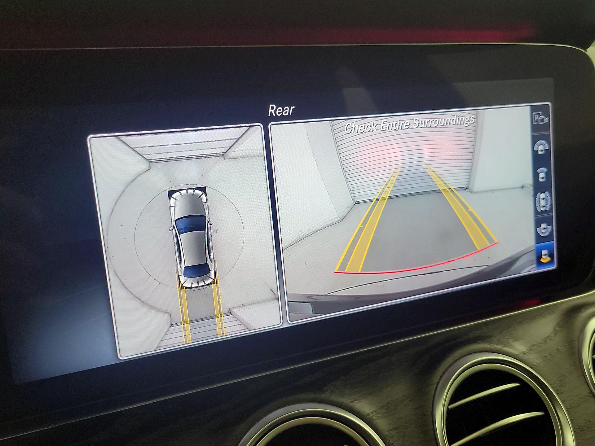 Thumbnail: 2020 Mercedes-Benz E-Class - 15