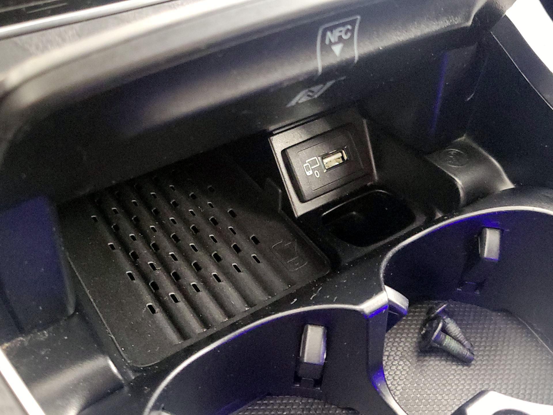 Thumbnail: 2020 Mercedes-Benz E-Class - 19