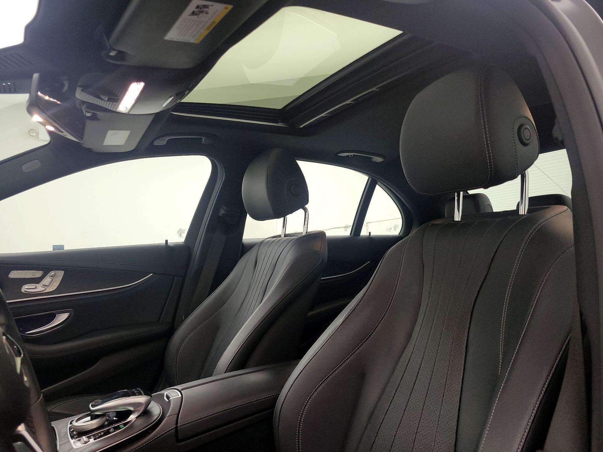 Thumbnail: 2020 Mercedes-Benz E-Class - 20