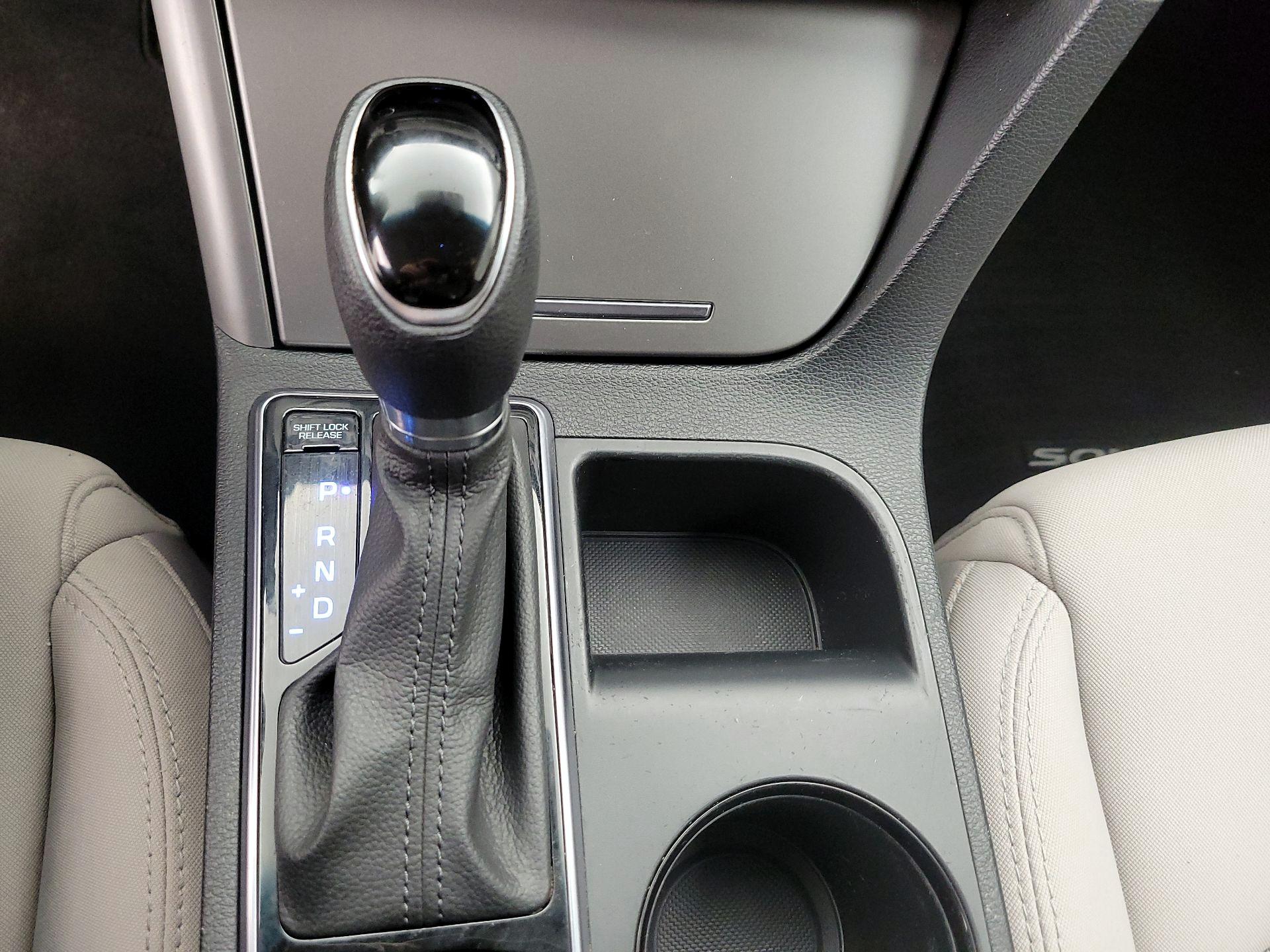 Thumbnail: 2017 Hyundai Sonata - 17