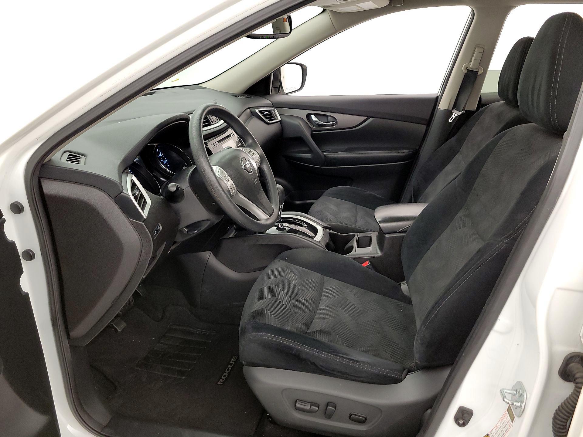 Thumbnail: 2015 Nissan Rogue - 11