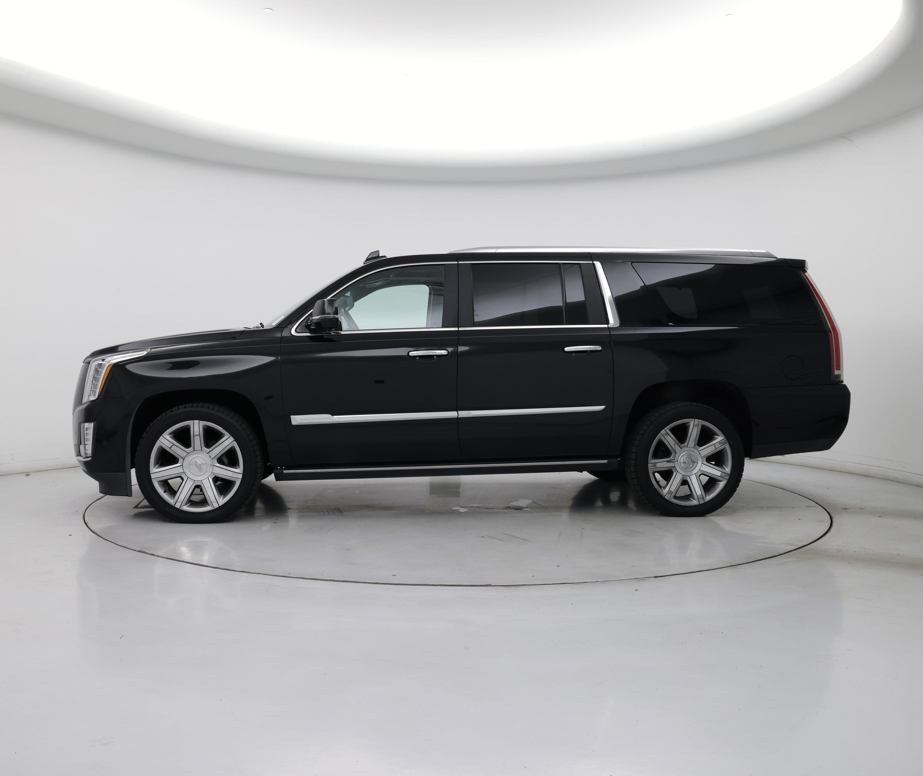 Thumbnail: 2017 Cadillac Escalade - 3
