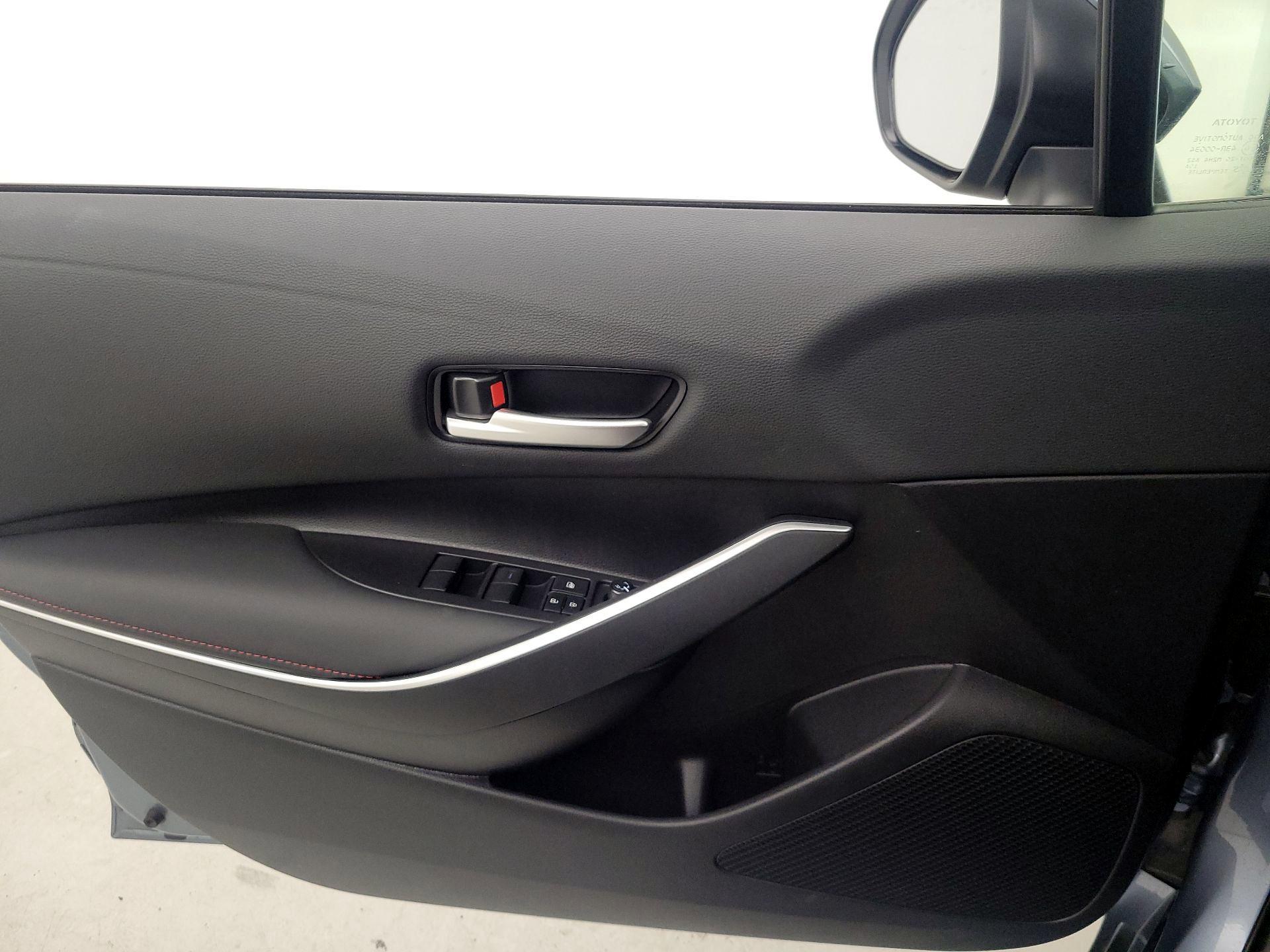 Thumbnail: 2025 Toyota Corolla - 12