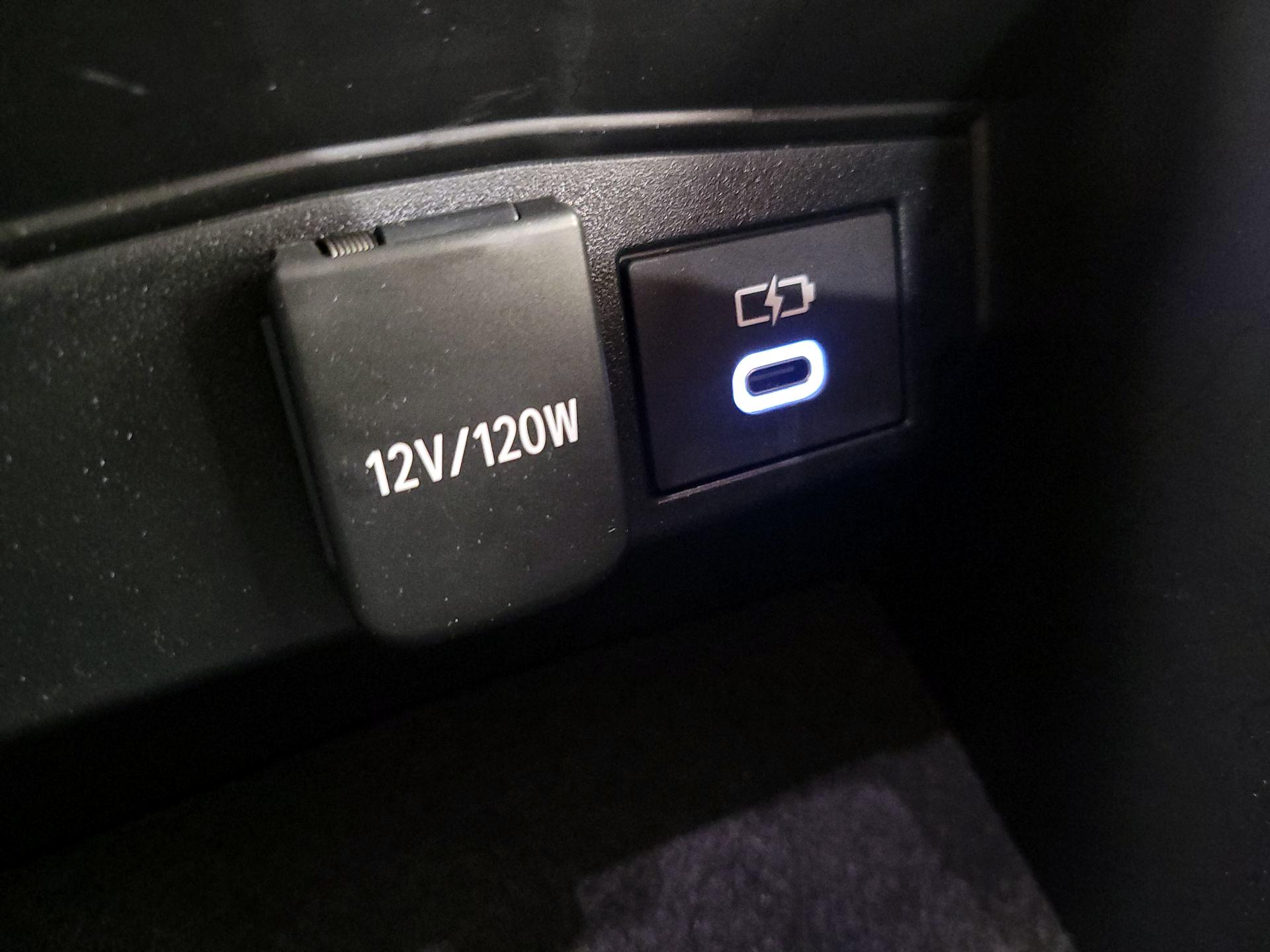 Thumbnail: 2025 Toyota Corolla - 18