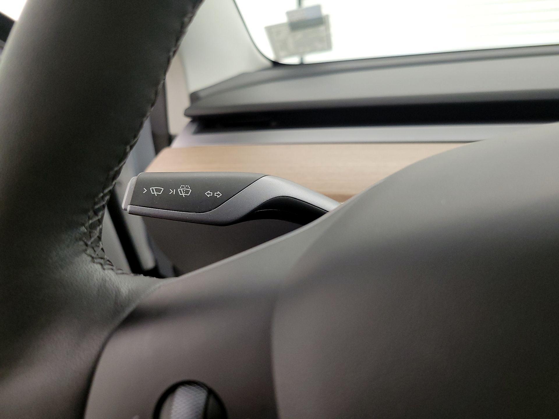 Thumbnail: 2023 Tesla Model 3 - 13