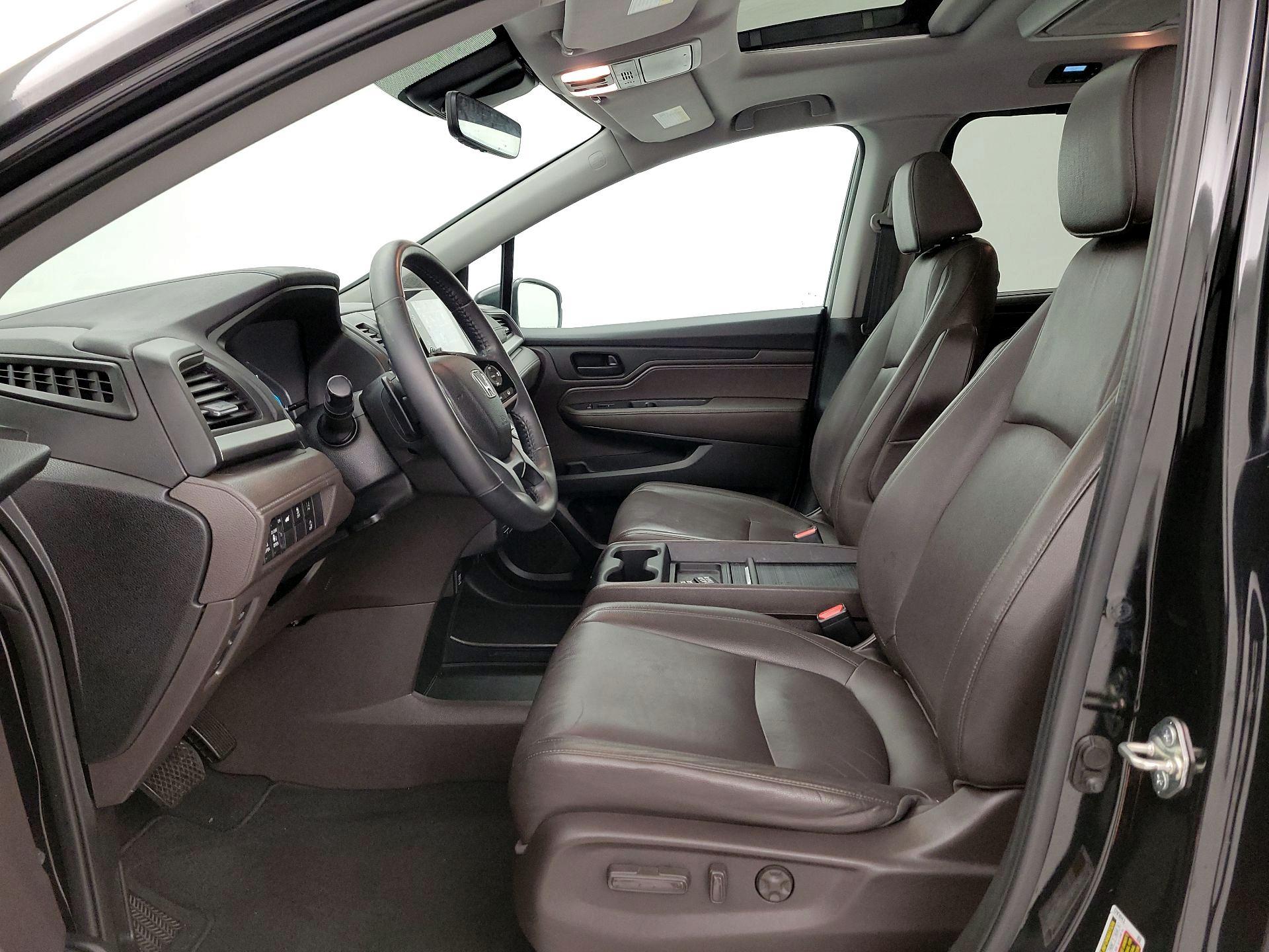 Thumbnail: 2018 Honda Odyssey - 11