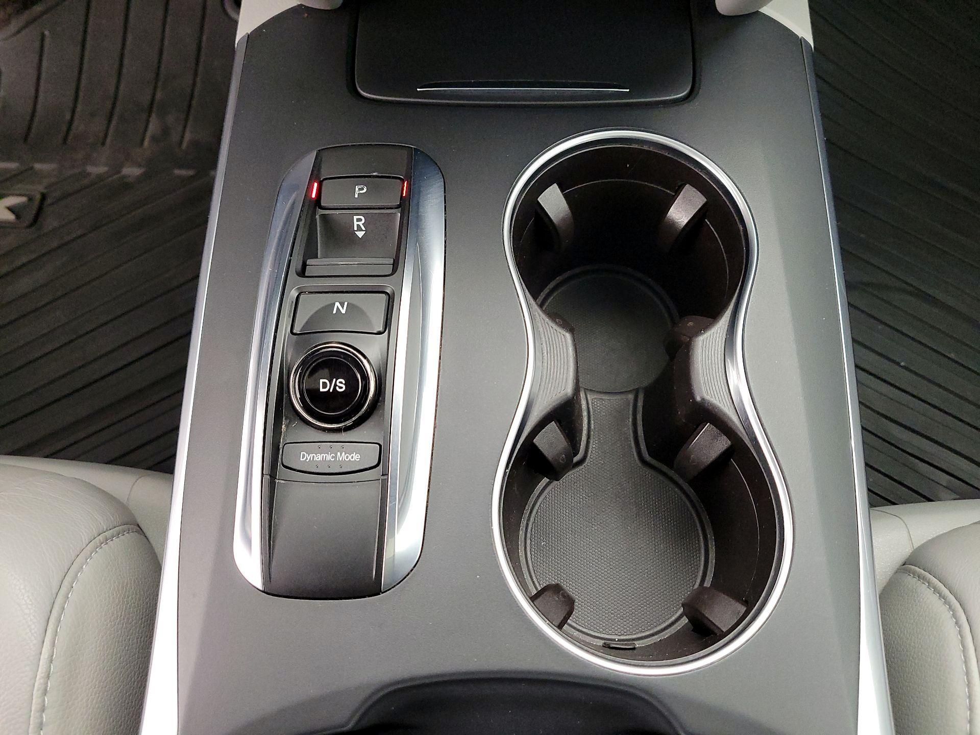 Thumbnail: 2018 Acura MDX - 17