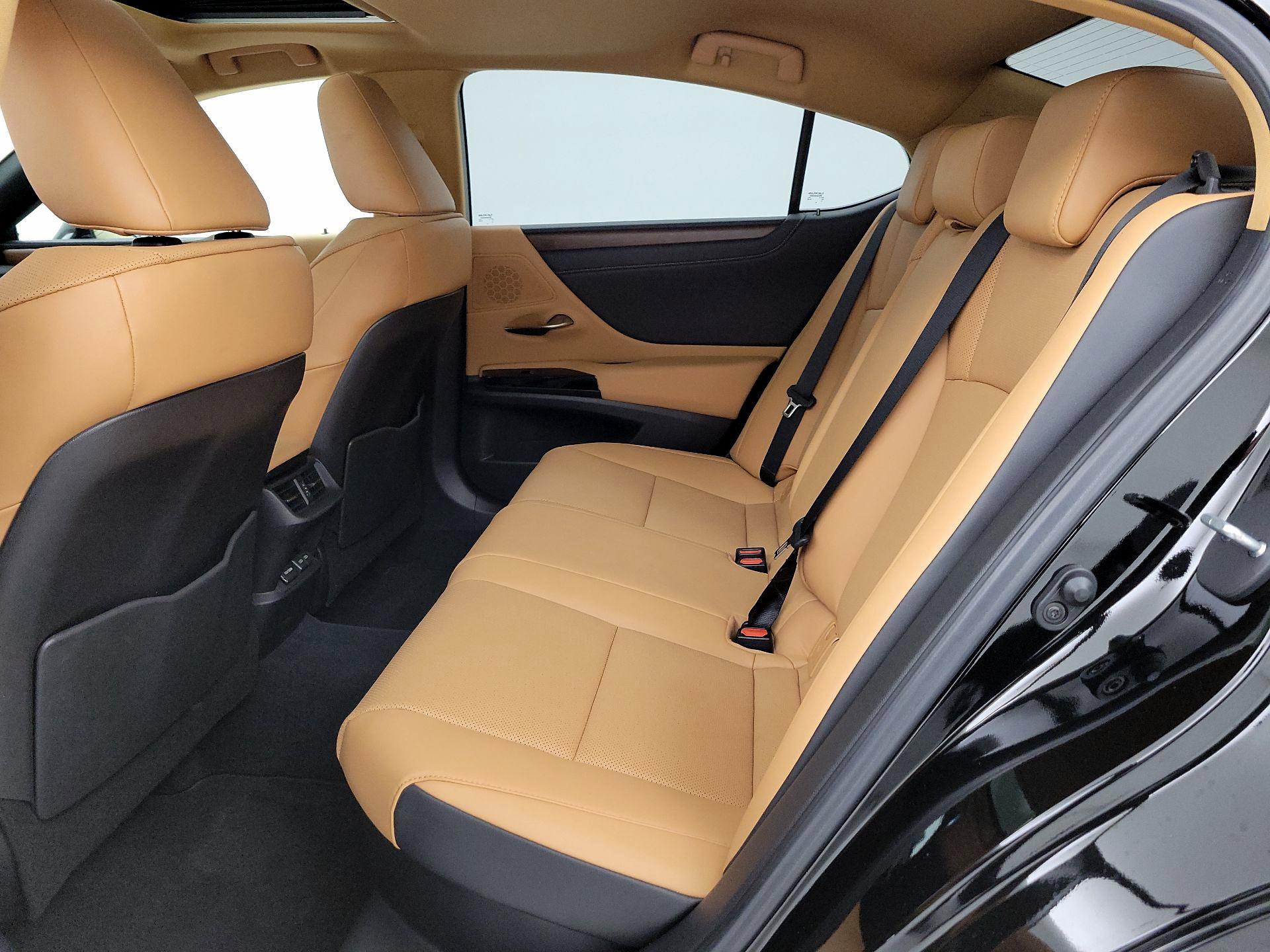 Thumbnail: 2024 Lexus ES - 20