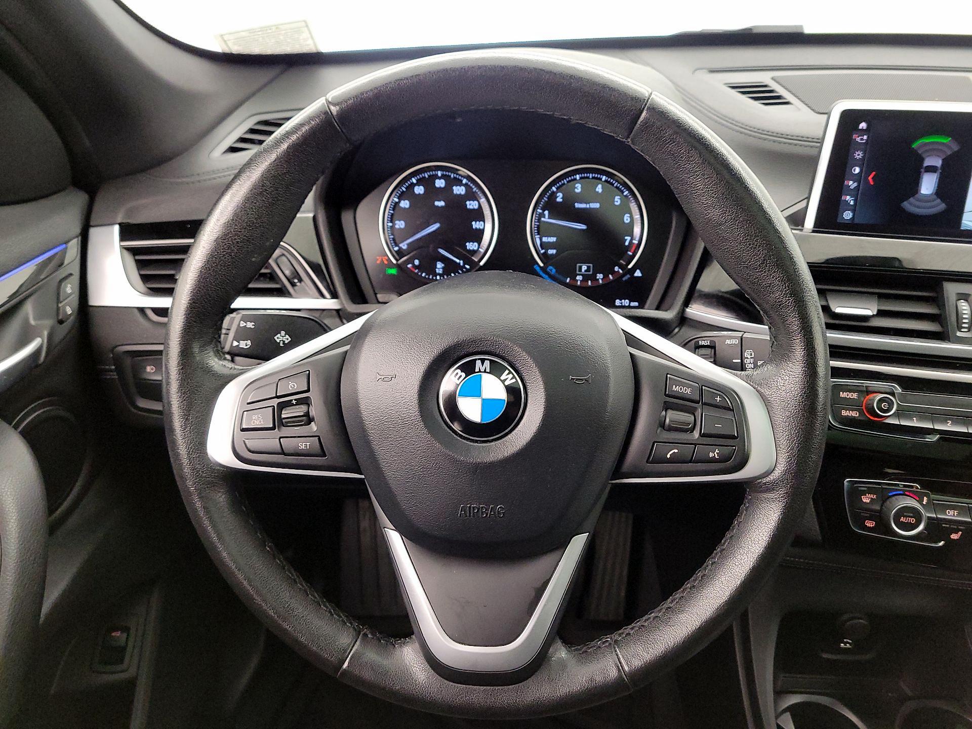 Thumbnail: 2020 BMW X1 - 10