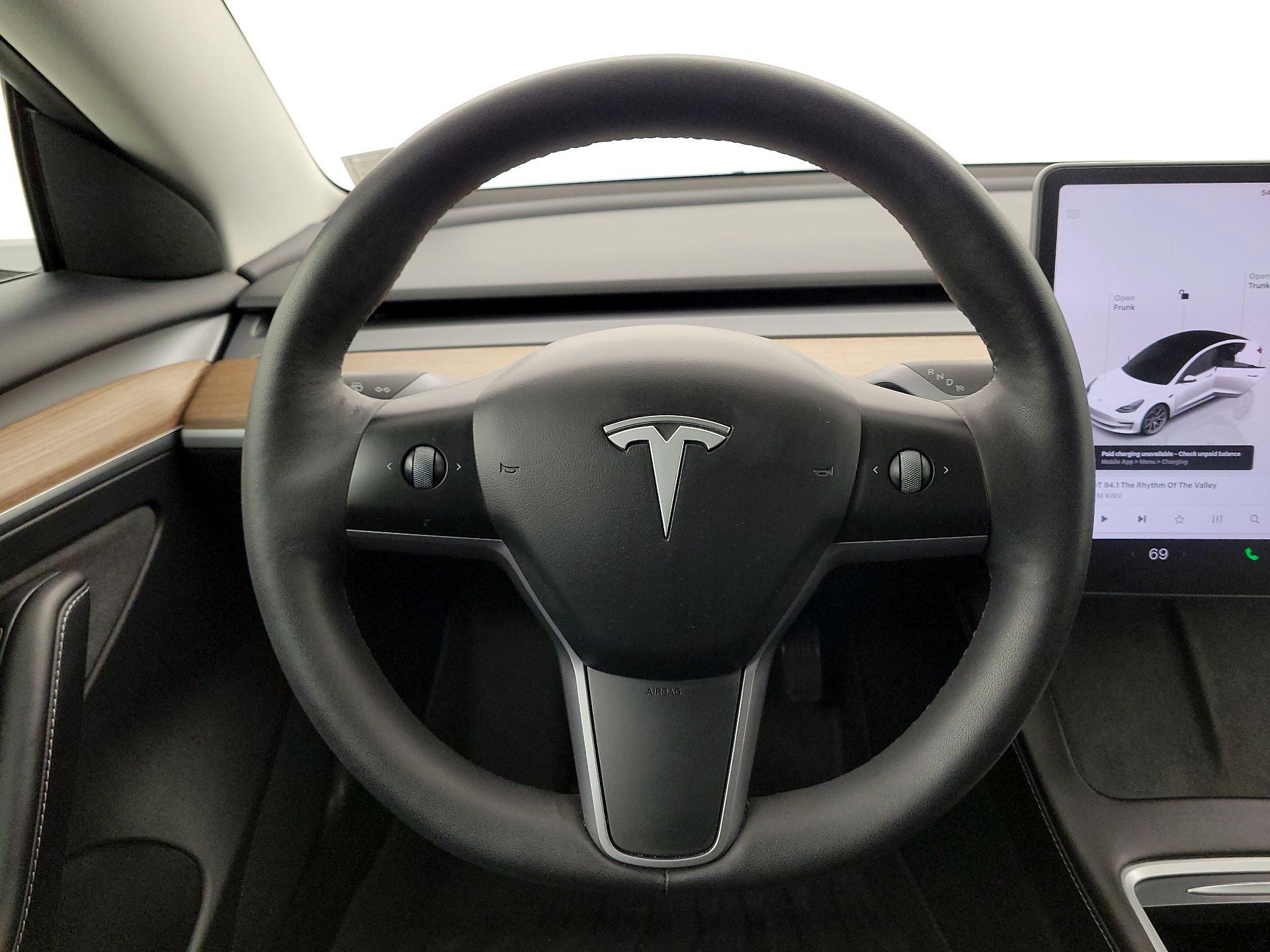 Thumbnail: 2023 Tesla Model 3 - 10
