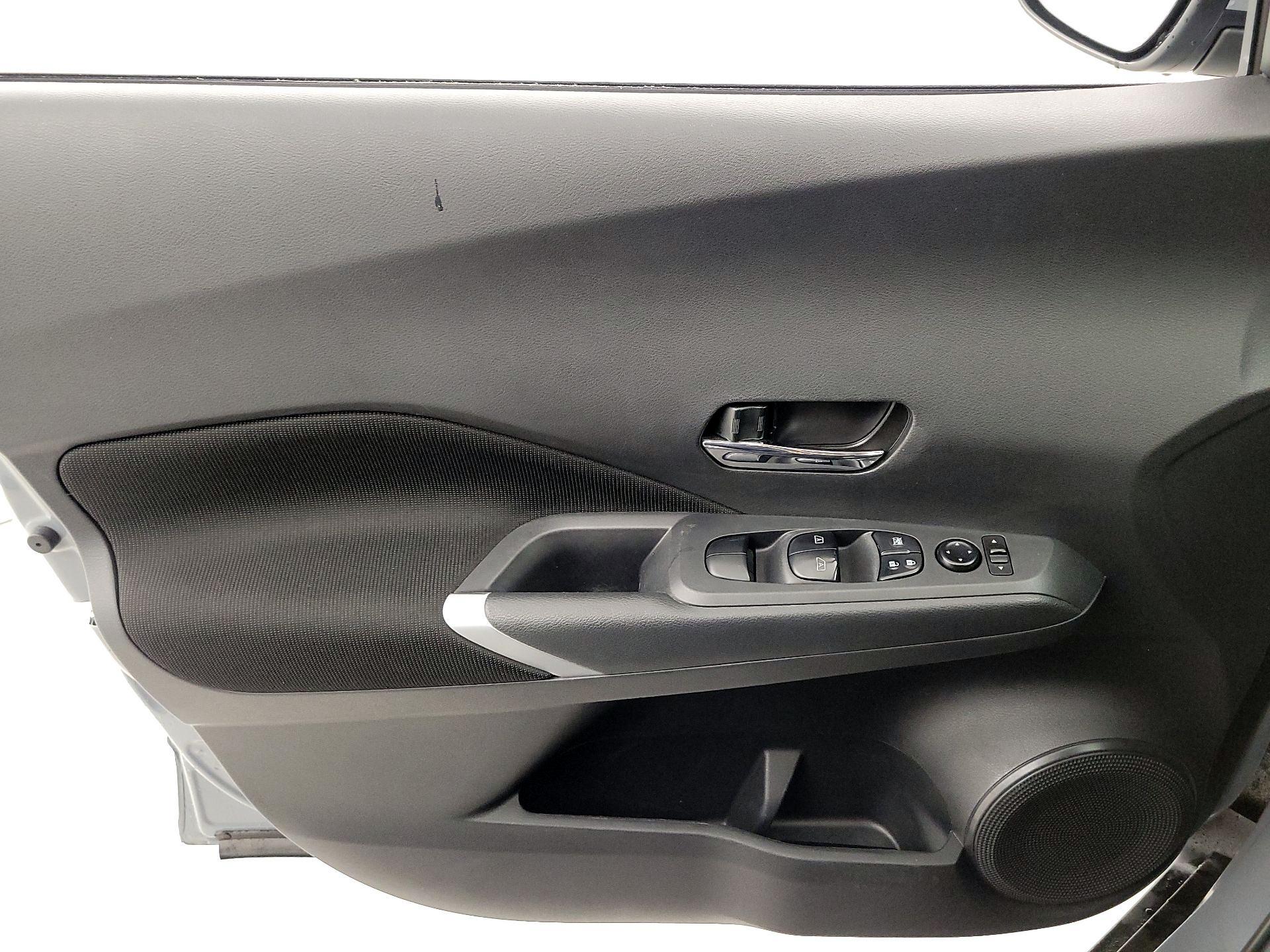 Thumbnail: 2023 Nissan Kicks - 12